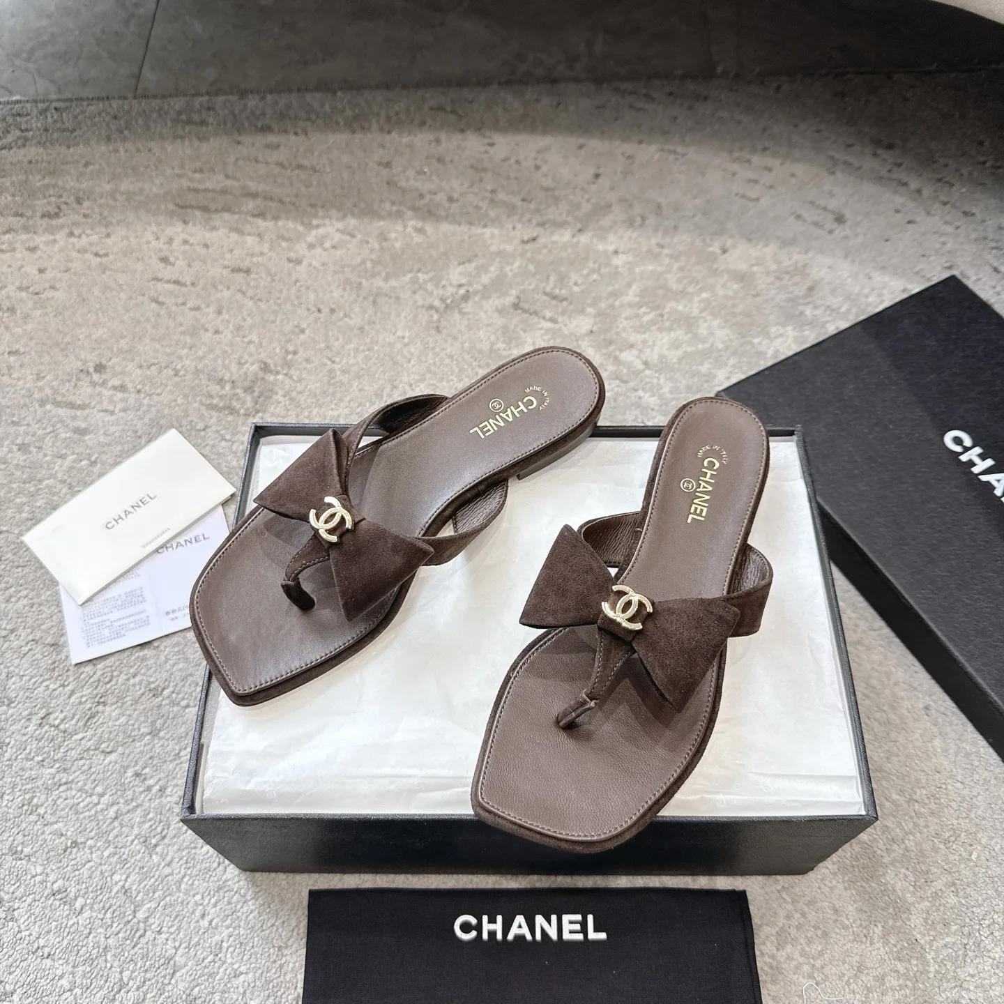 Шлепанцы Женские Chanel 17572299