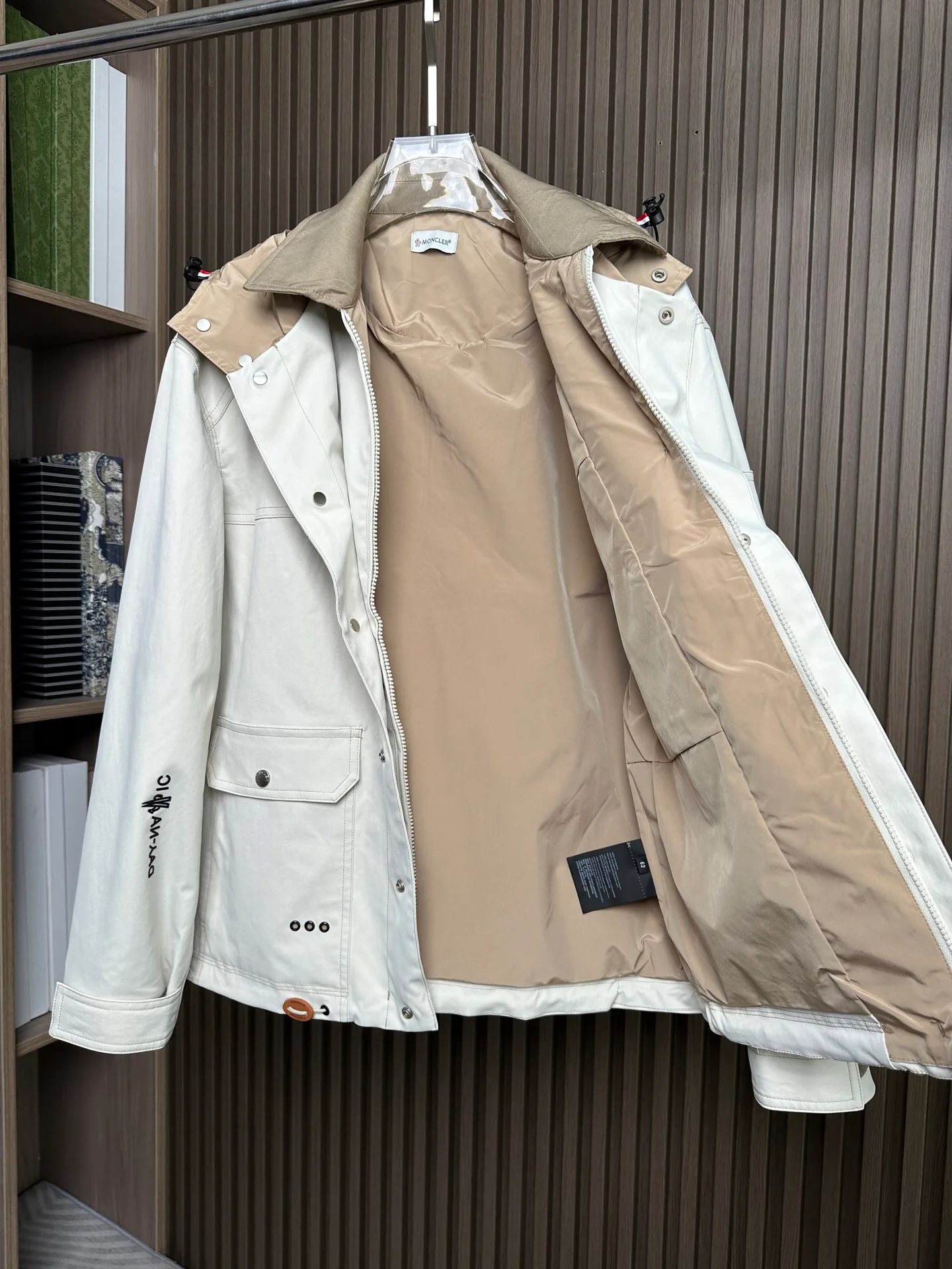 Куртки И Пуховики Мужские Moncler 235535