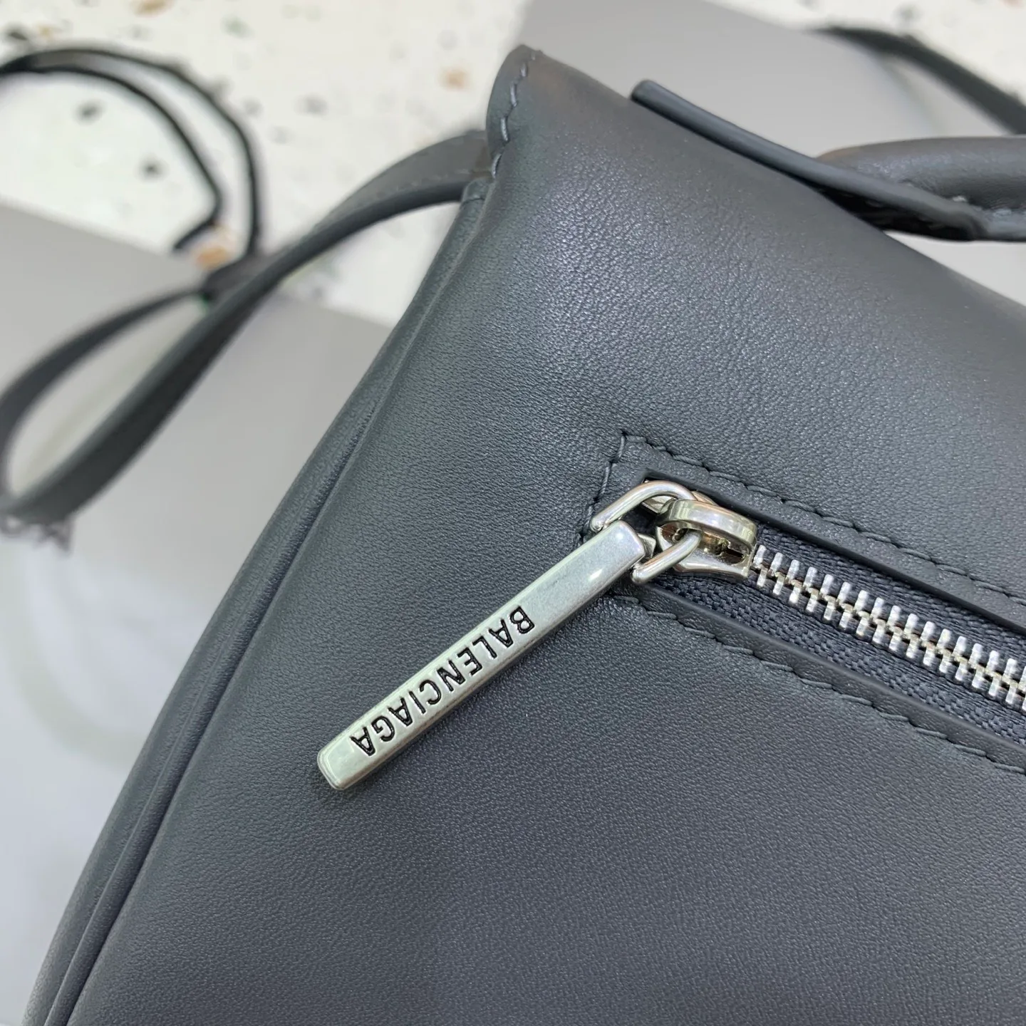 Клатчи Женские Balenciaga 13552729