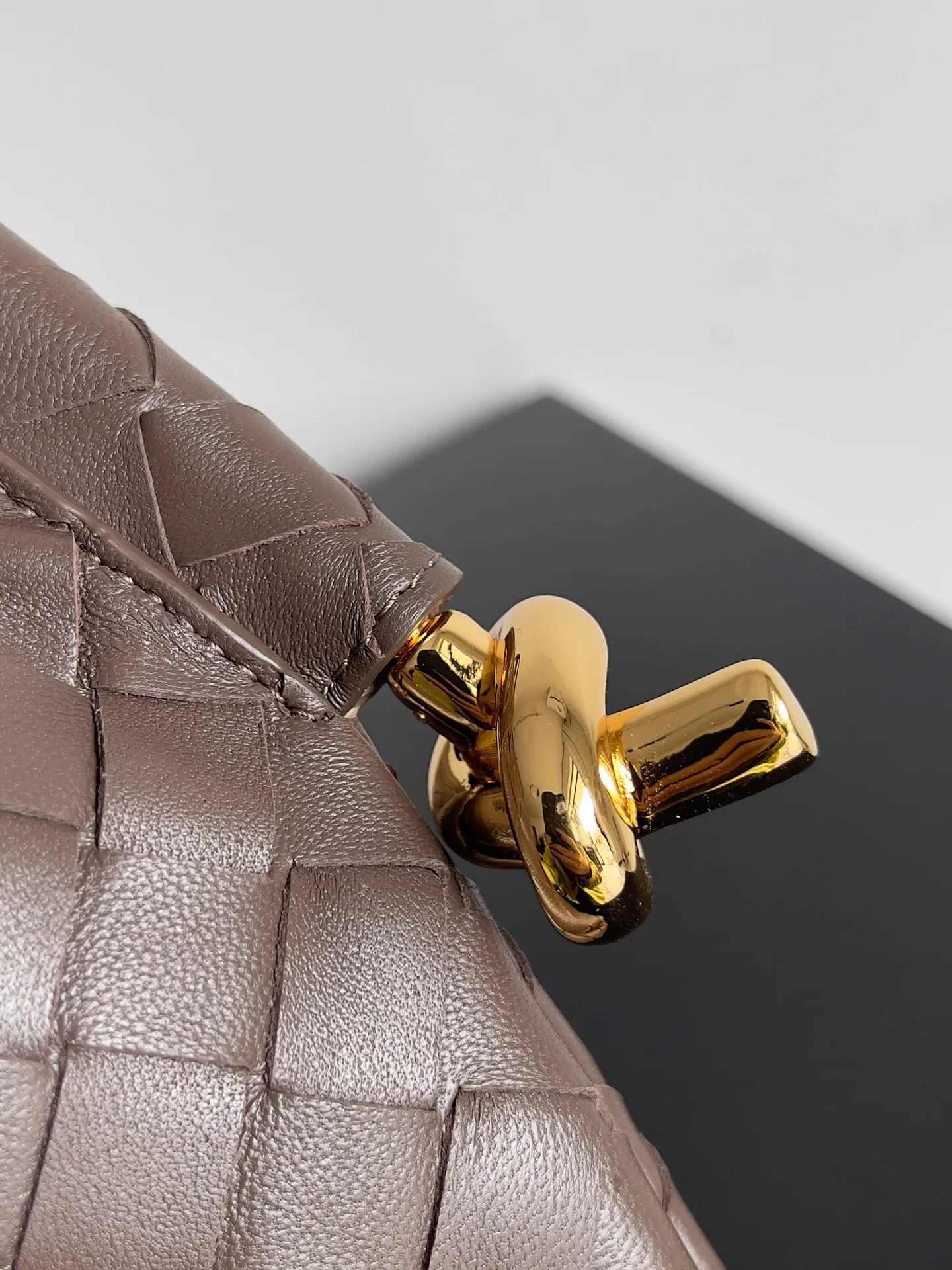 Классические Сумки Женские Bottega Veneta 11555529