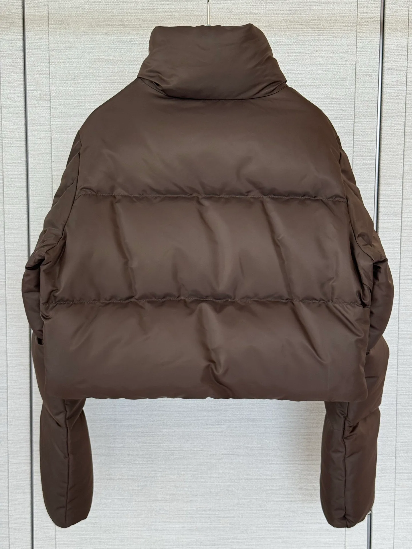 Куртки И Пуховики Женские Prada 18758182