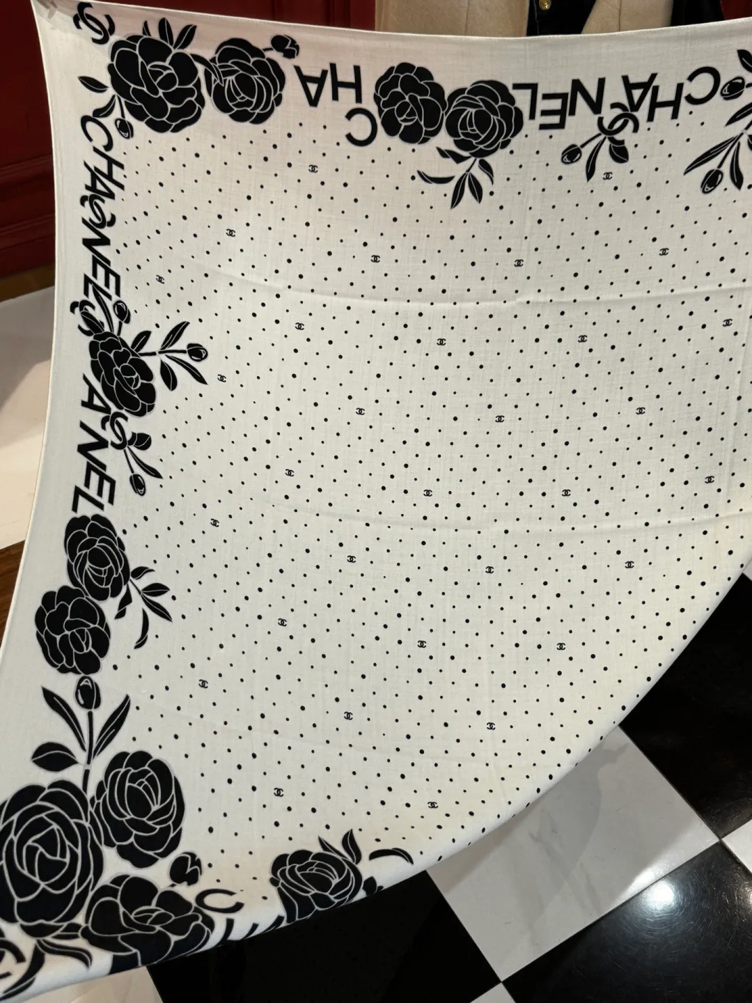 Платки Chanel 10807114