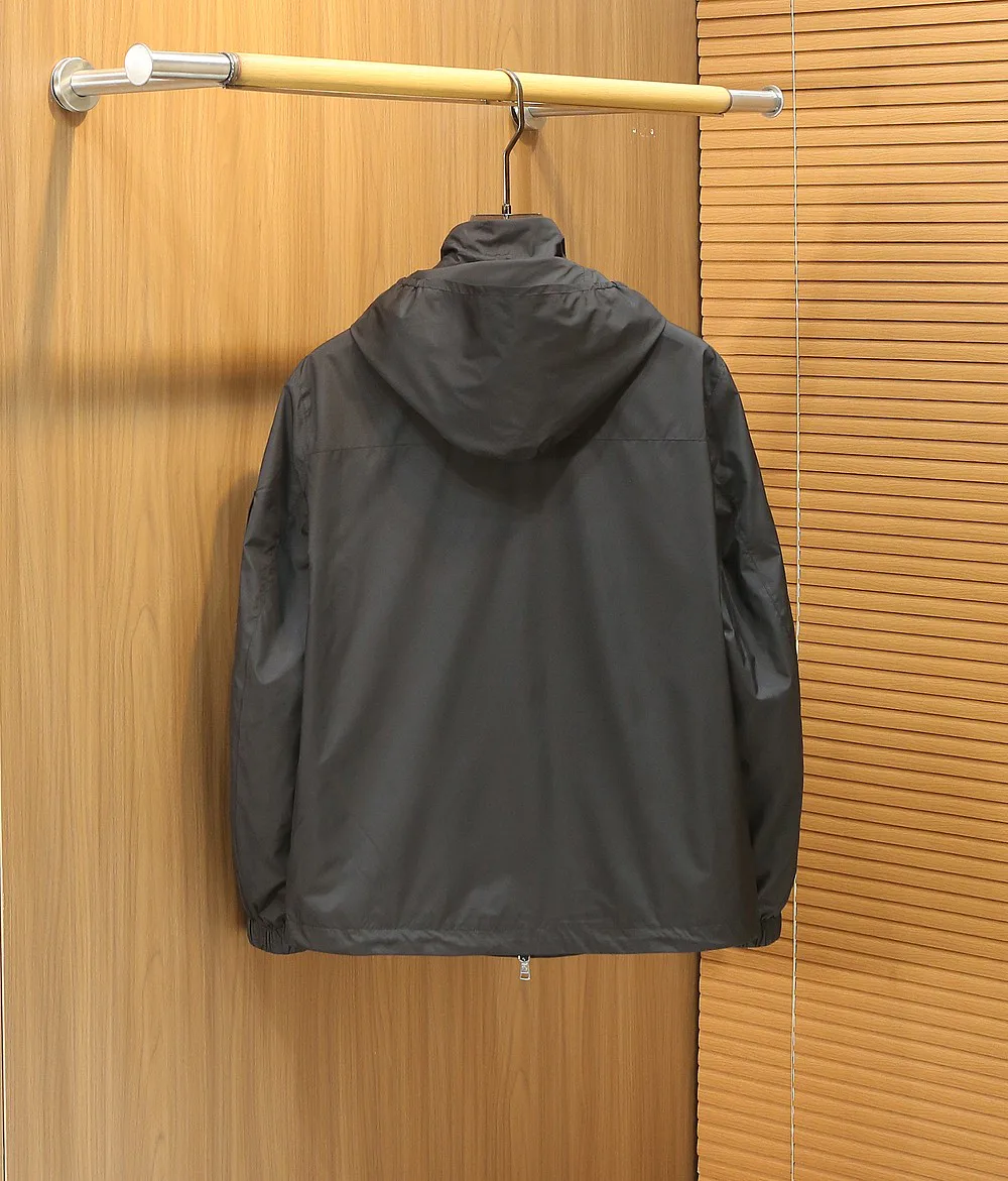 Куртки И Пуховики Мужские Moncler 9949789