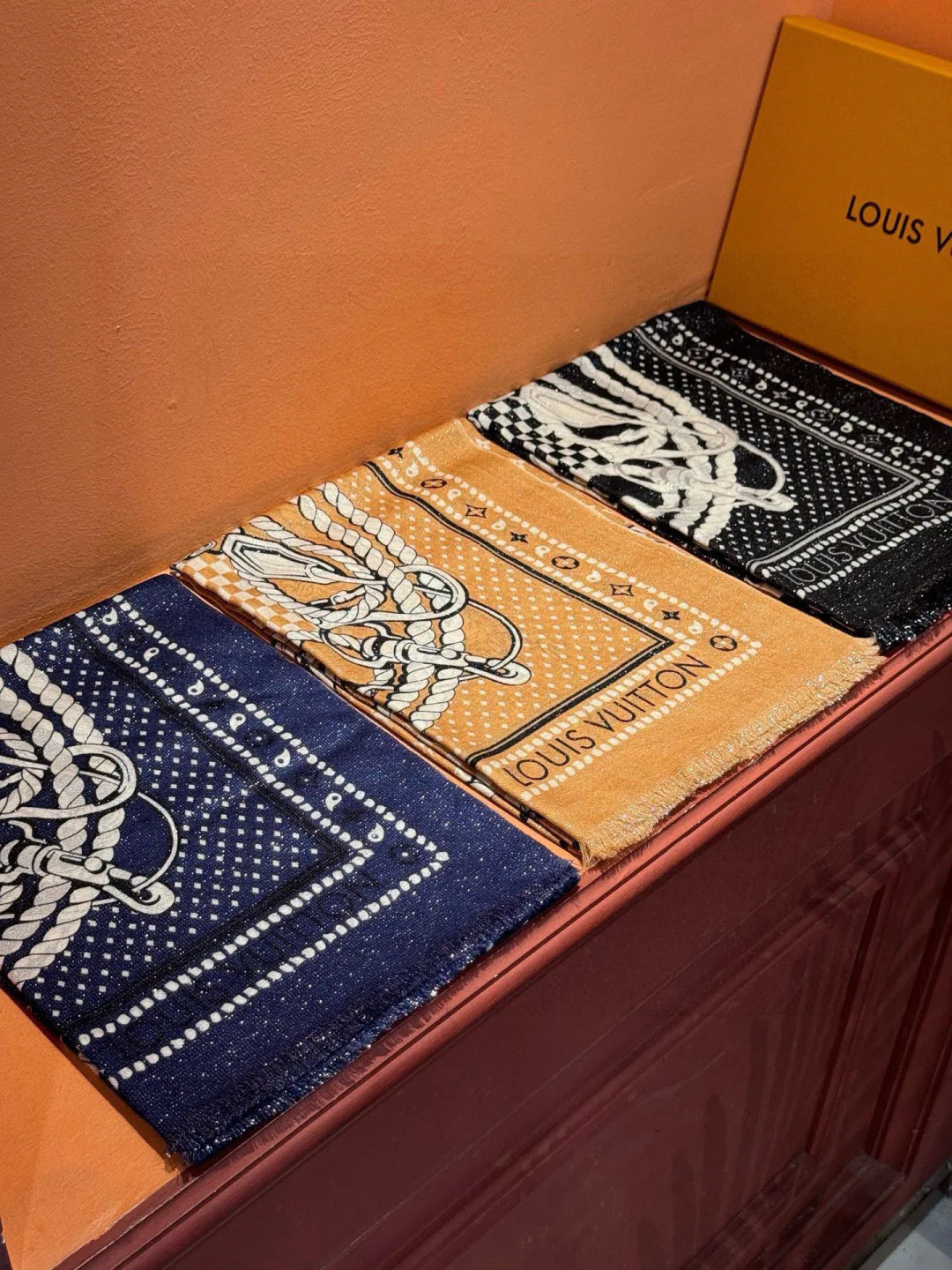 Шарфы Chanel 1036327