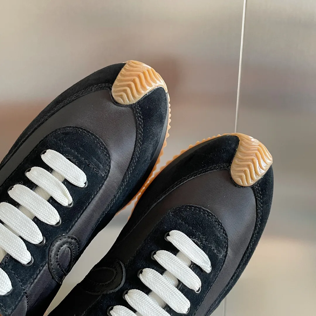 Кроссовки Женские Loewe 310027