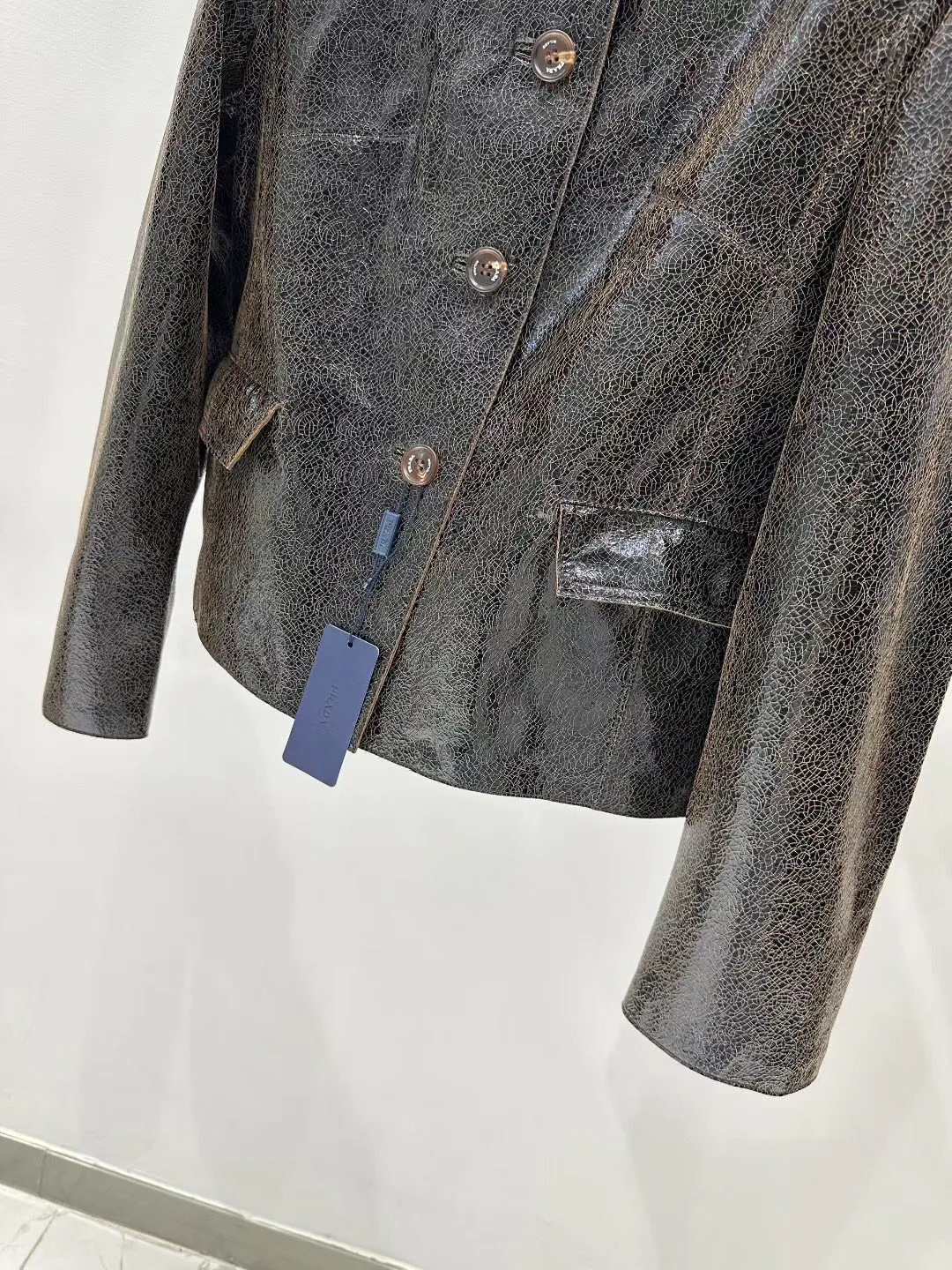 Кожаные Куртки И Дублёнки Женские Prada 13186443