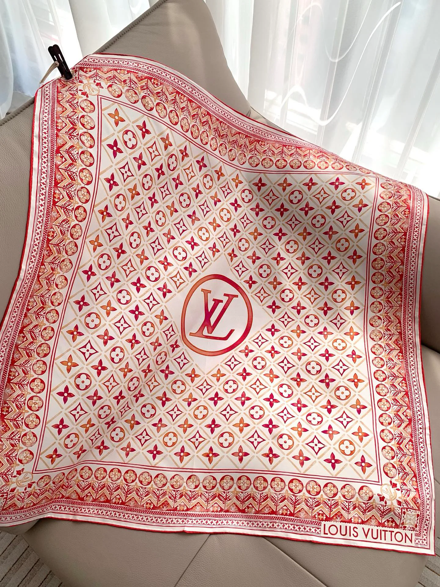 Платки Louis Vuitton 18675521
