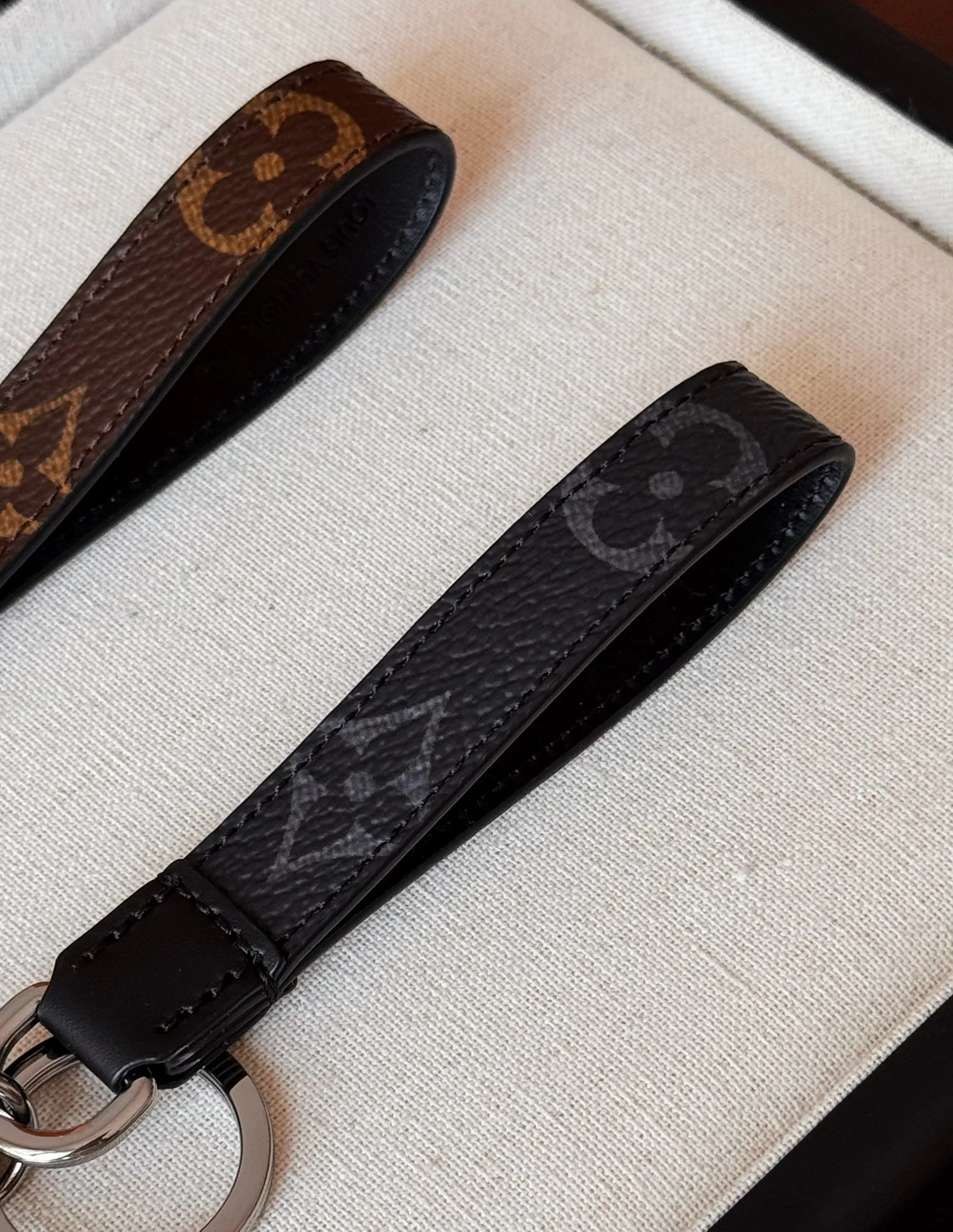 Ключницы Louis Vuitton 1428579