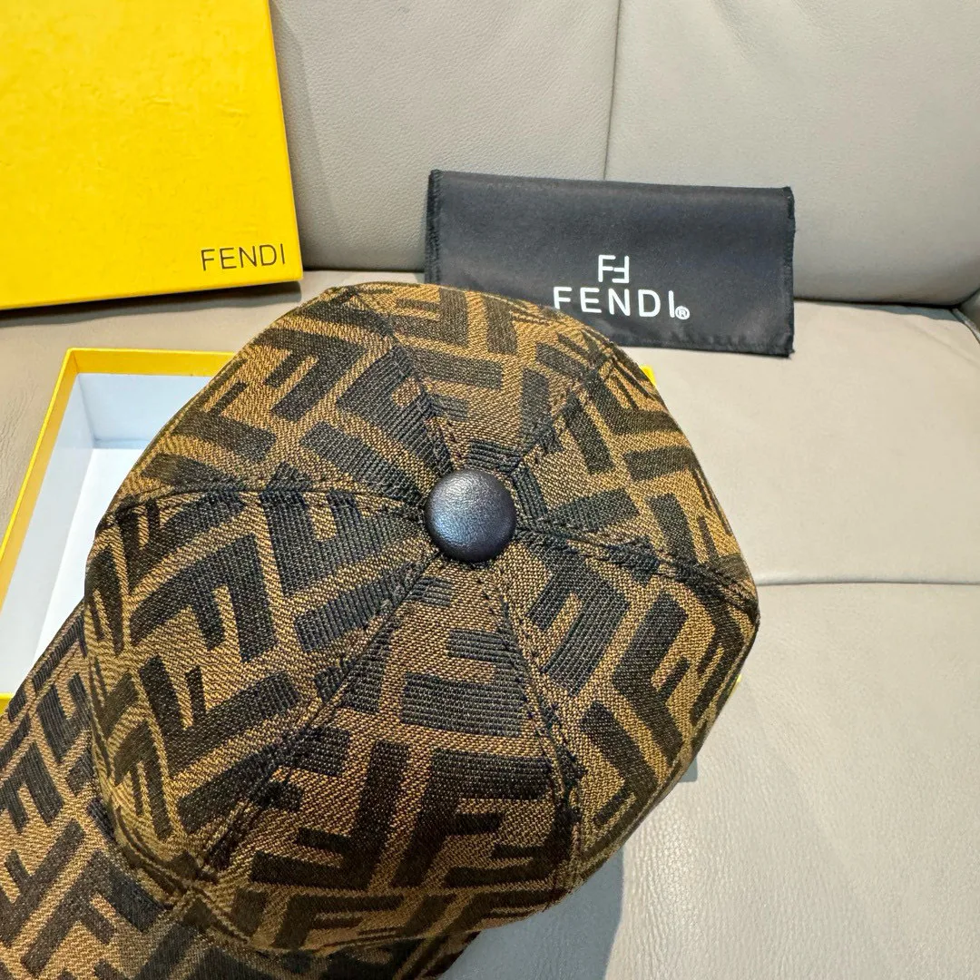 Головные Уборы Fendi 10379626