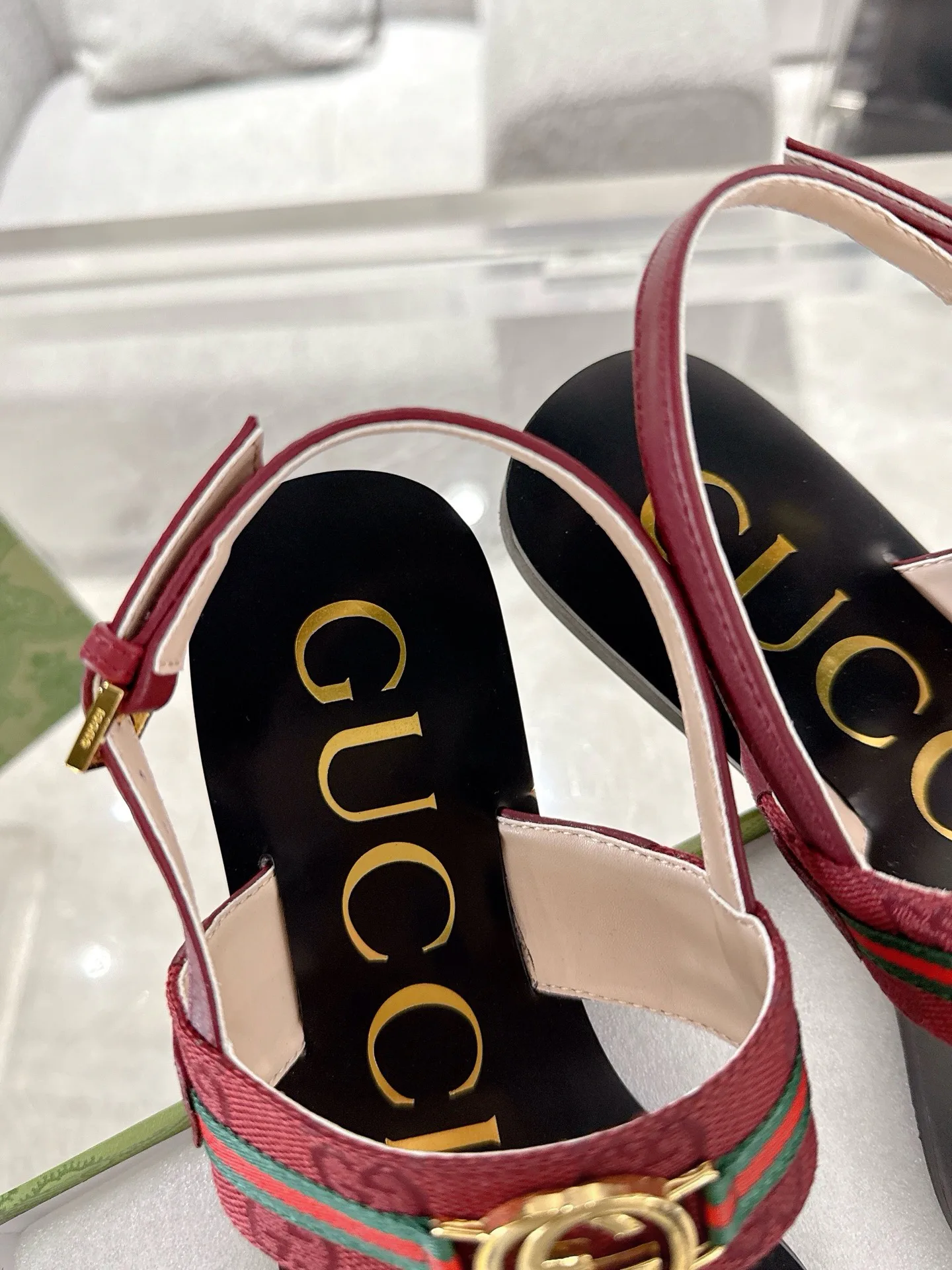 Сандалии Женские Gucci 11432122