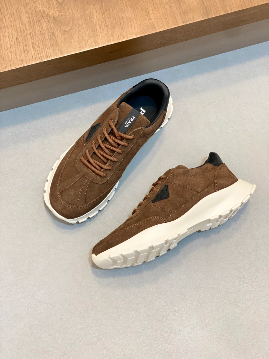 Кроссовки Мужские Prada 18274629