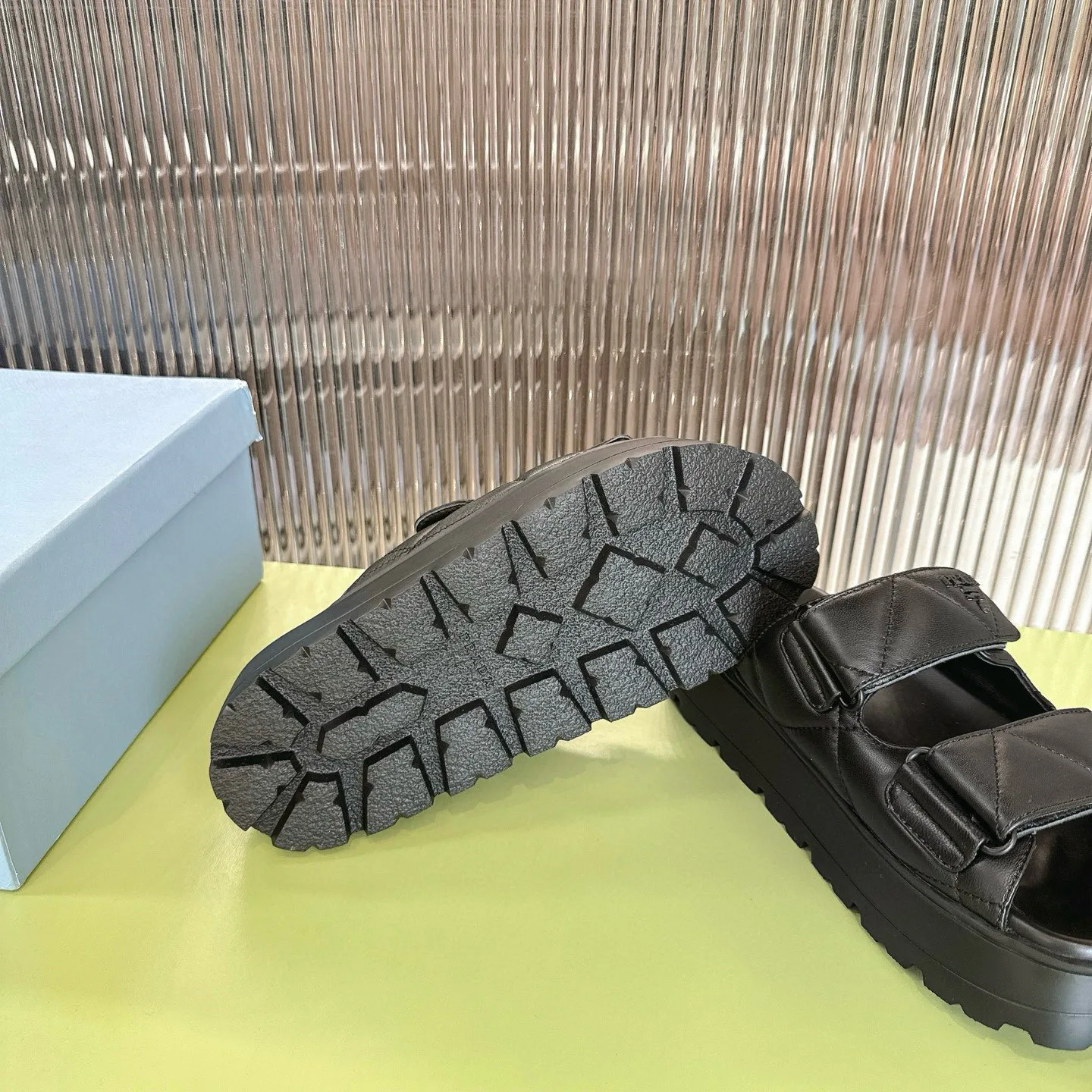 Сандалии Женские Prada 12821327