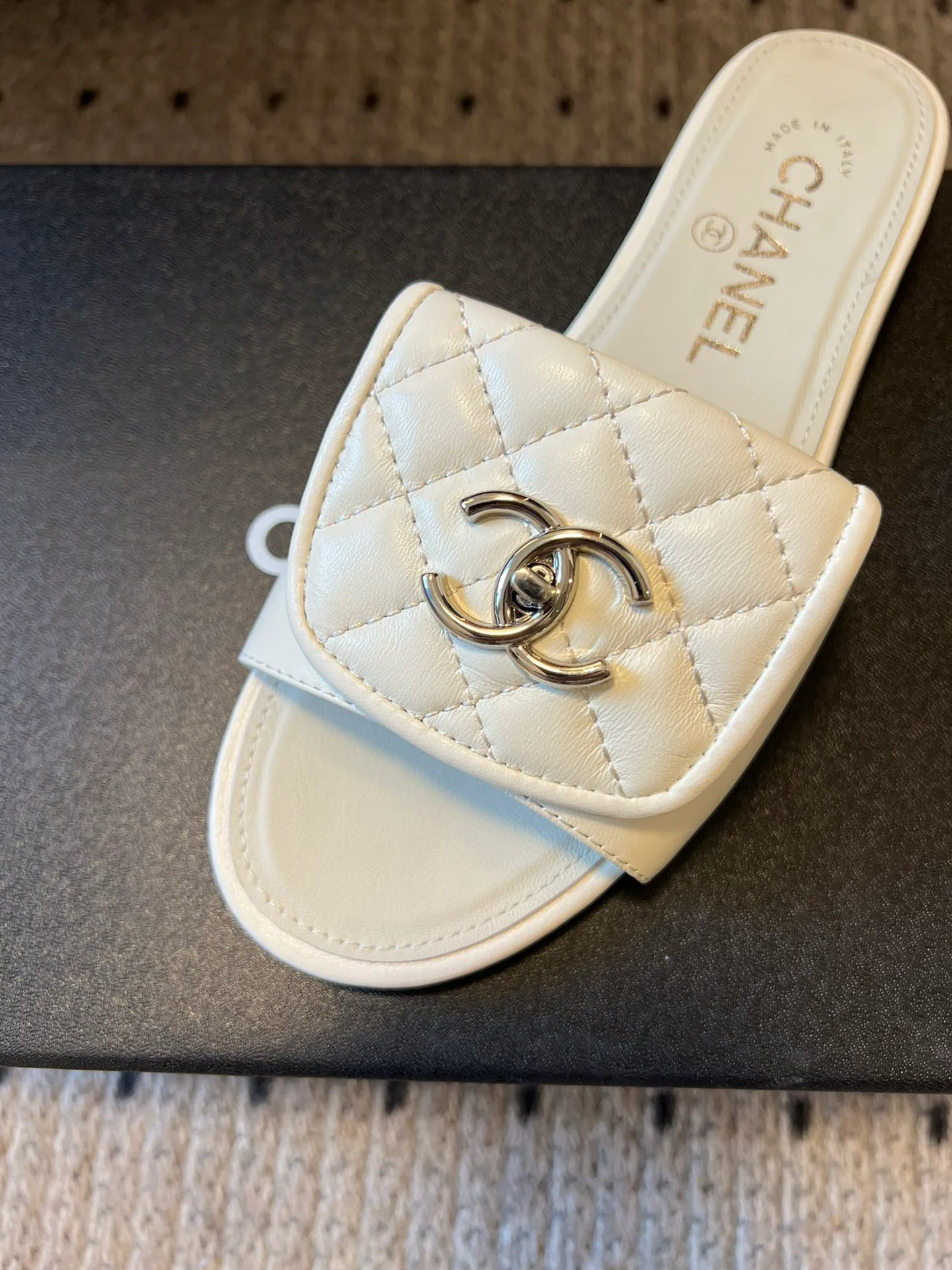 Шлепанцы Женские Chanel 26956