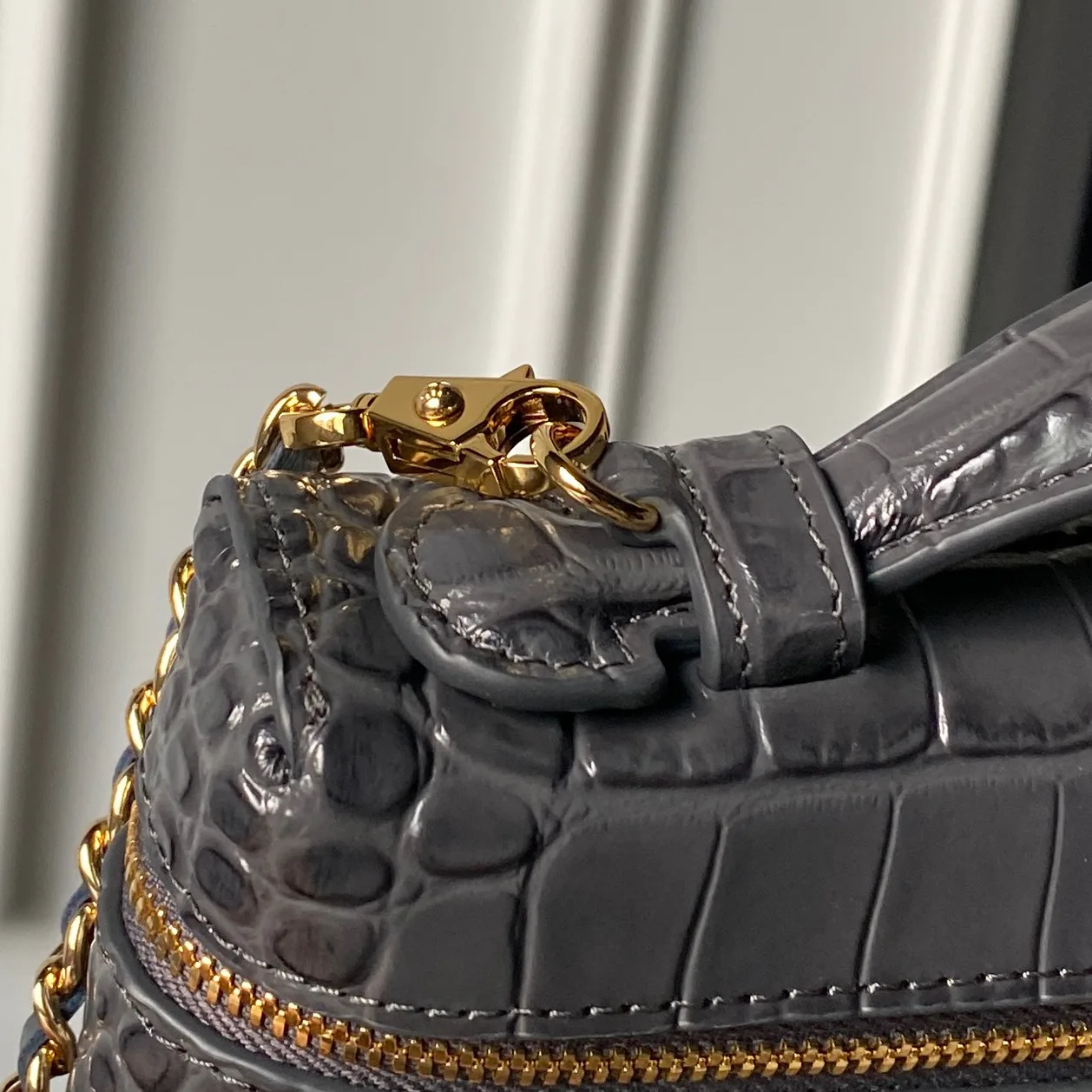 Классические Сумки Женские Chanel 18207910