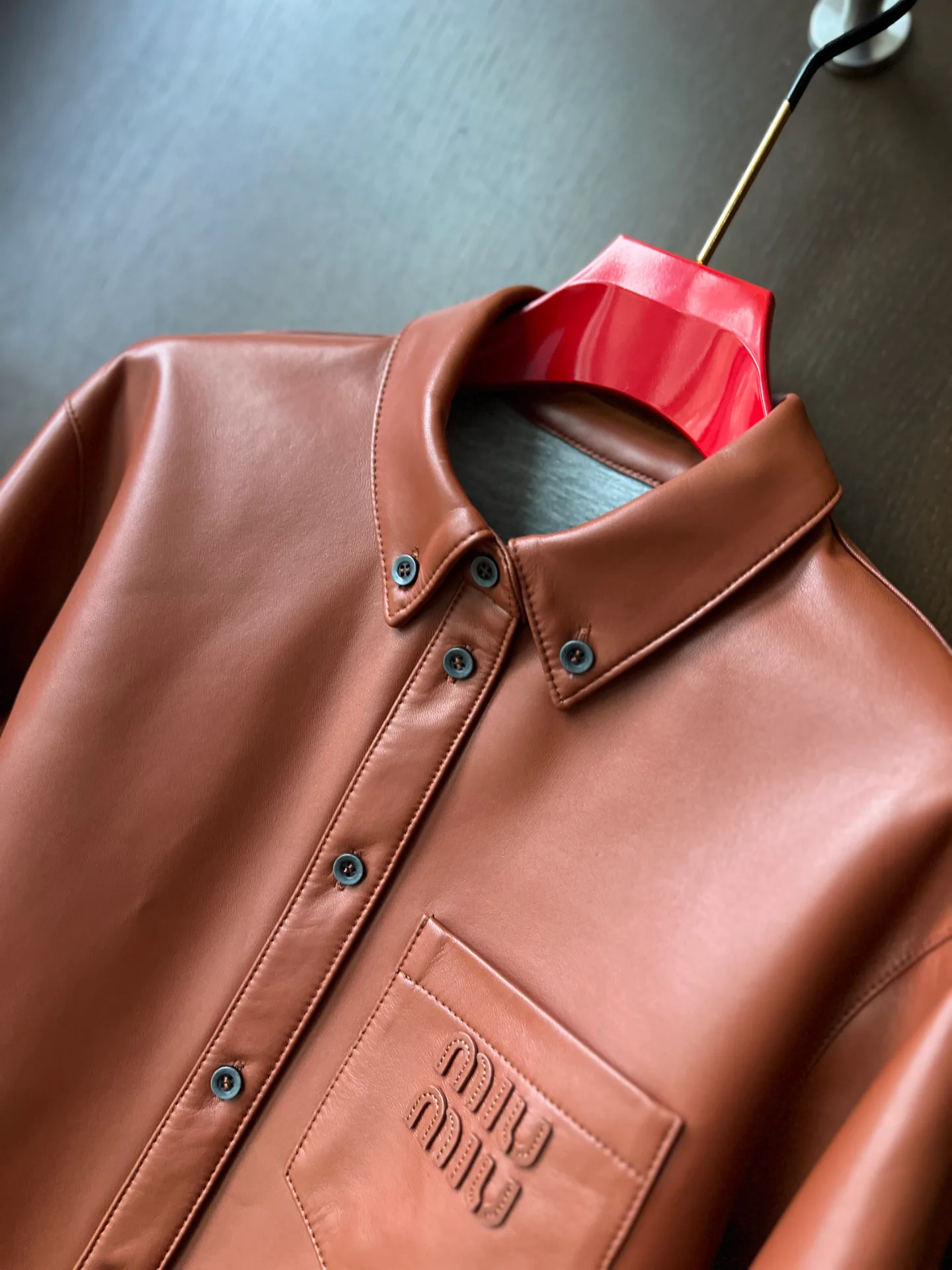 Кожаные Куртки И Дублёнки Женские Miu Miu 9101725