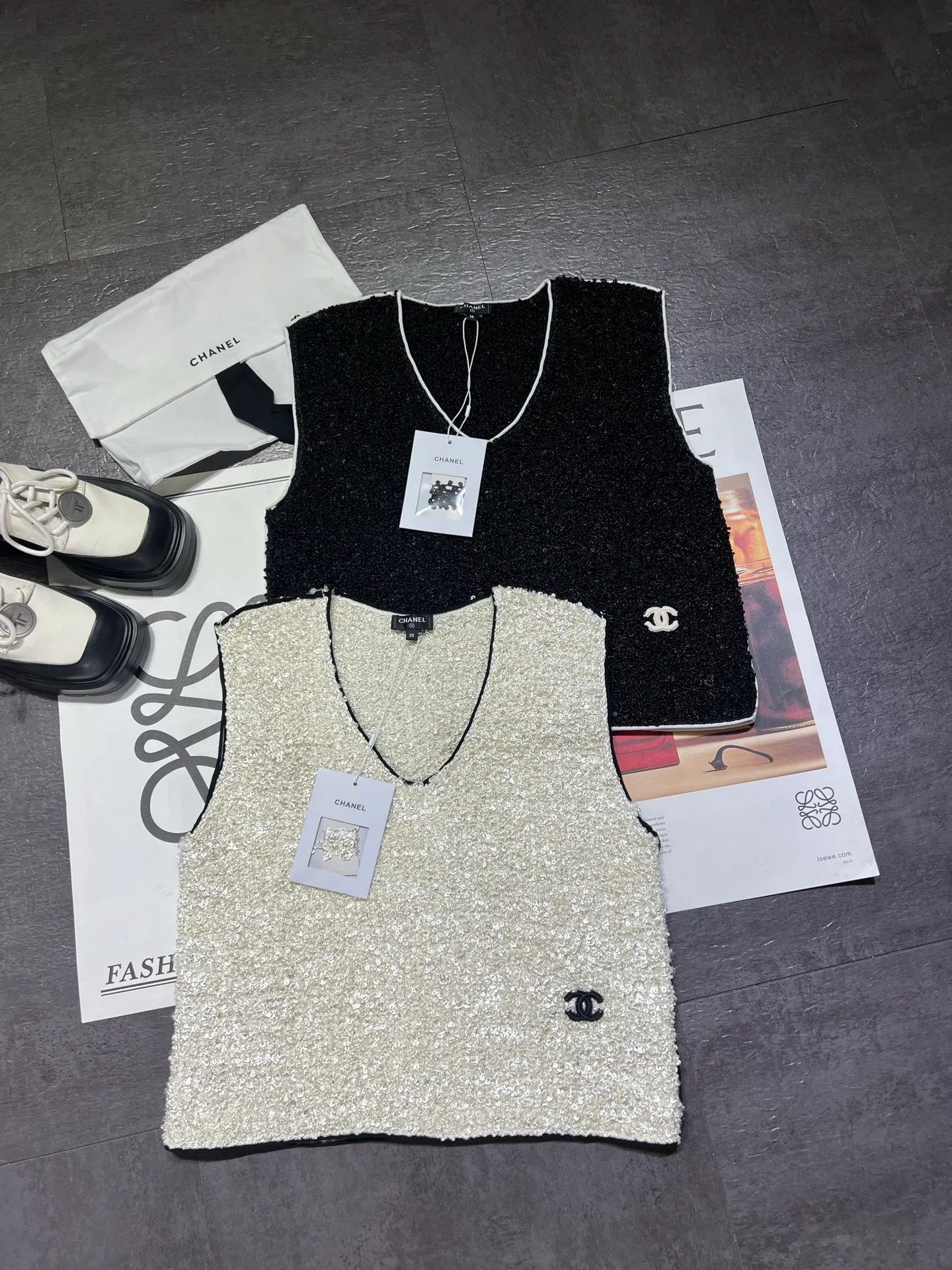 Жилеты Женские Chanel 12689354