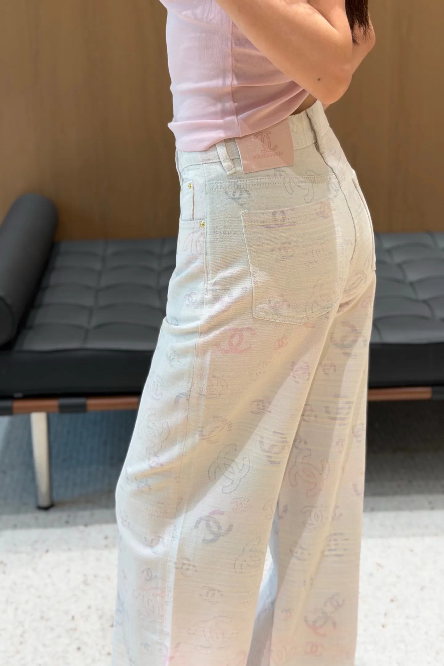 Джинсы Женские Chanel 10777539