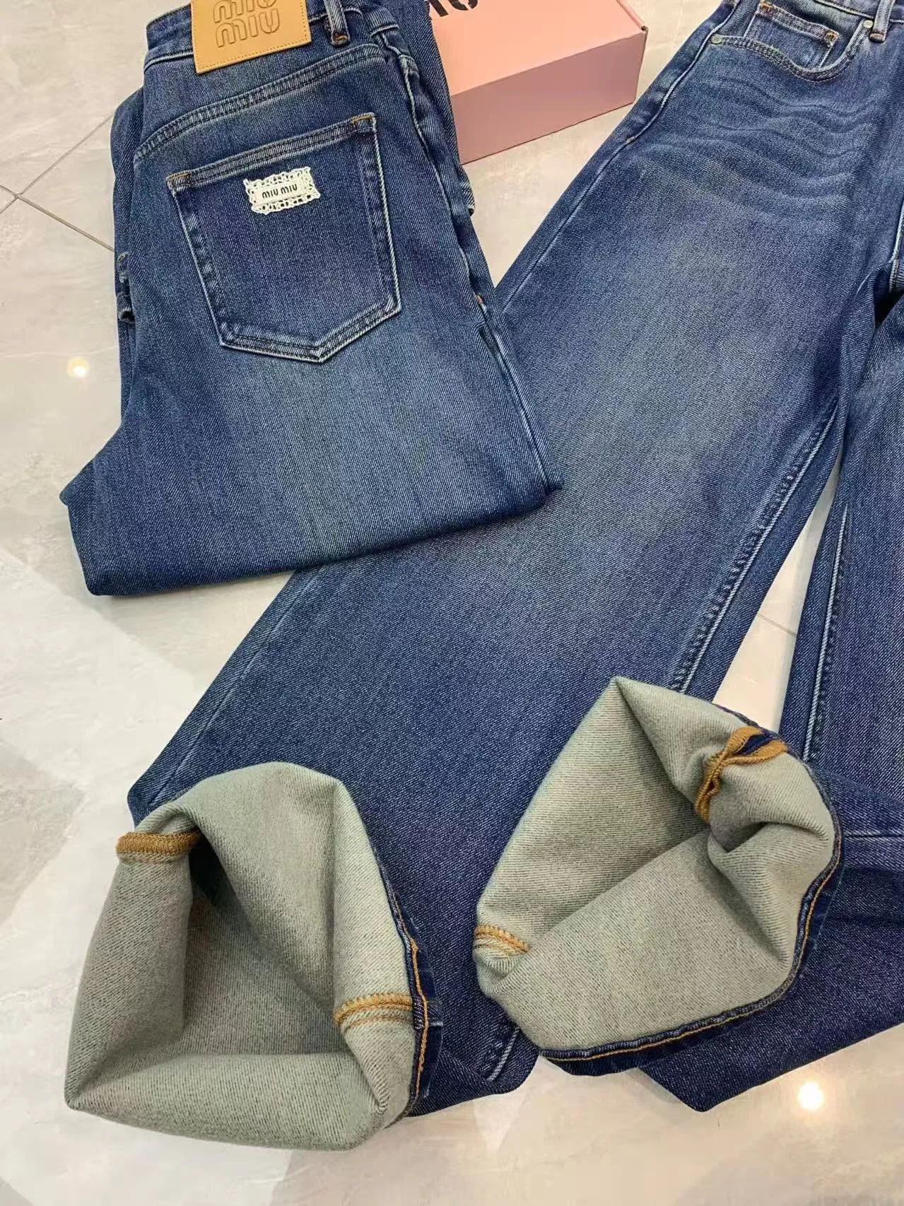 Джинсы Женские Miu Miu 19313503