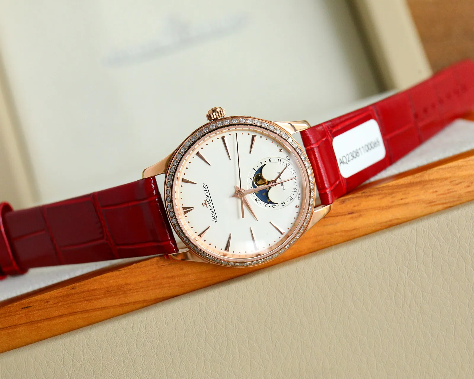 Часы Женские Jaeger-Lecoultre 18233885