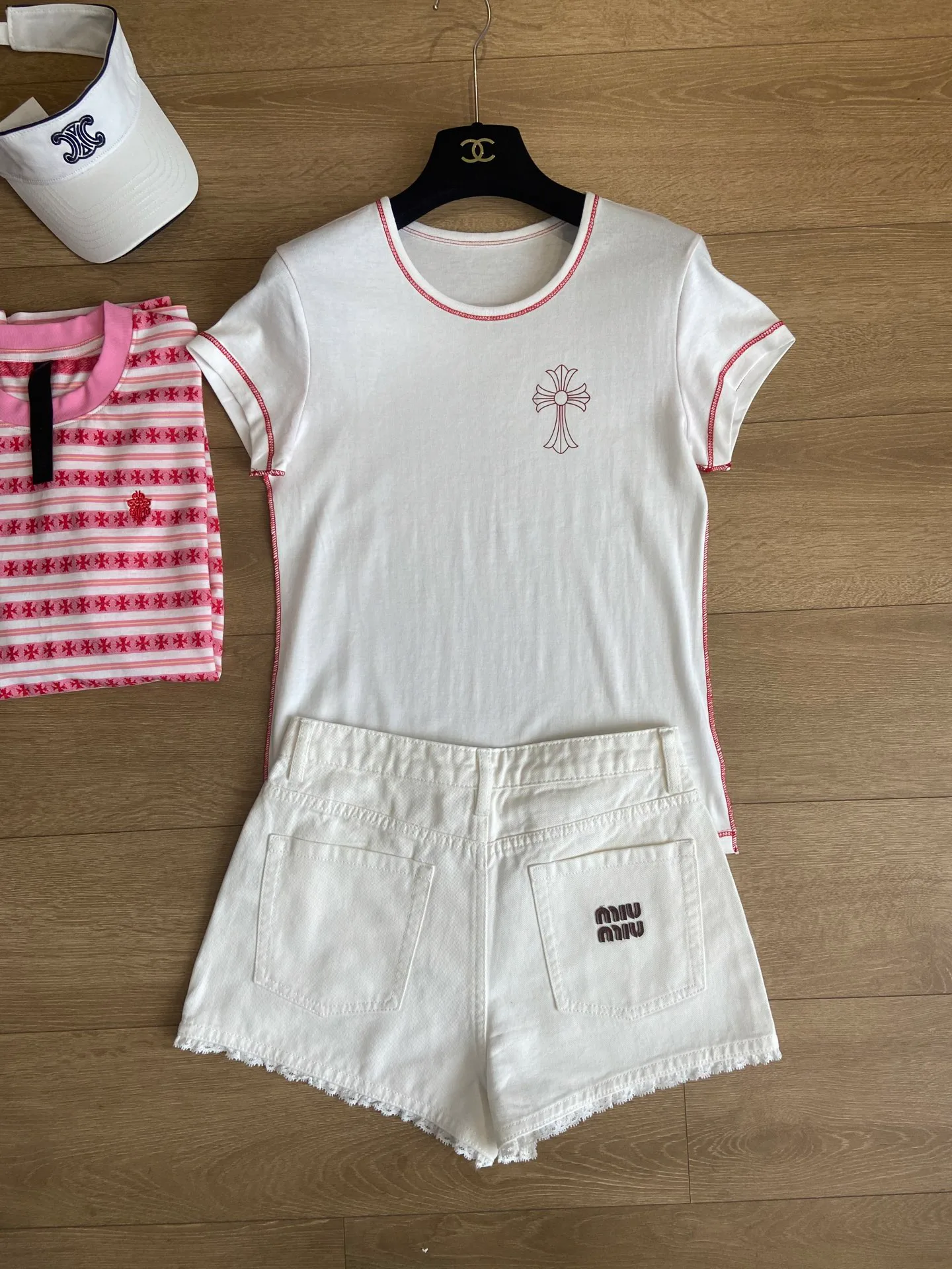 Футболки Женские Chrome Hearts 17159997