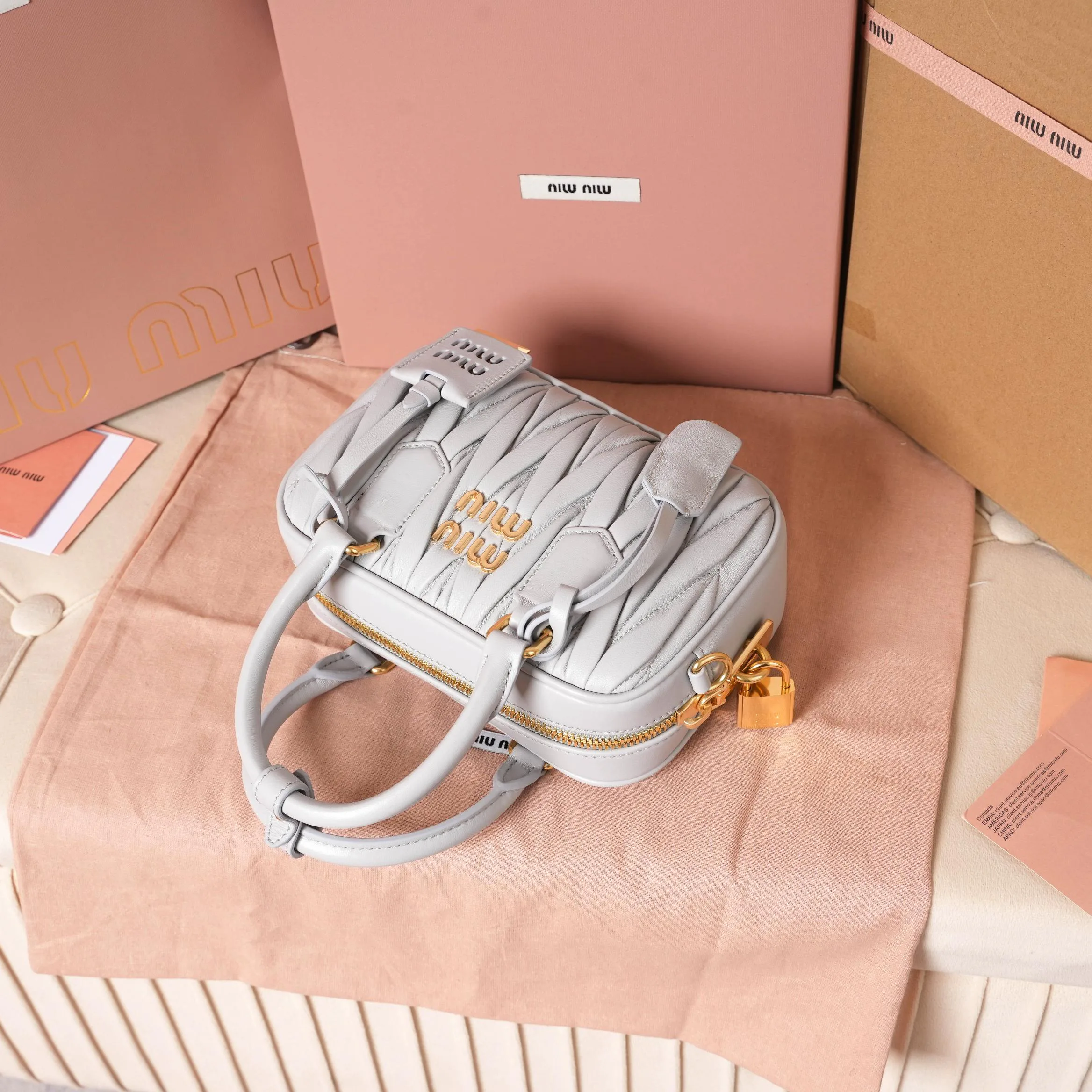 Классические Сумки Женские Miu Miu 11402737