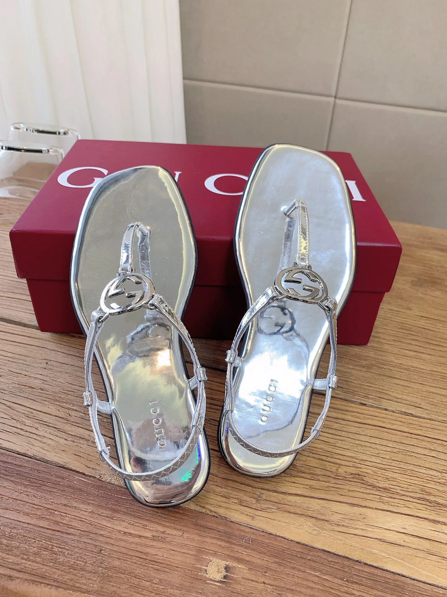 Босоножки Женские Gucci 16942043