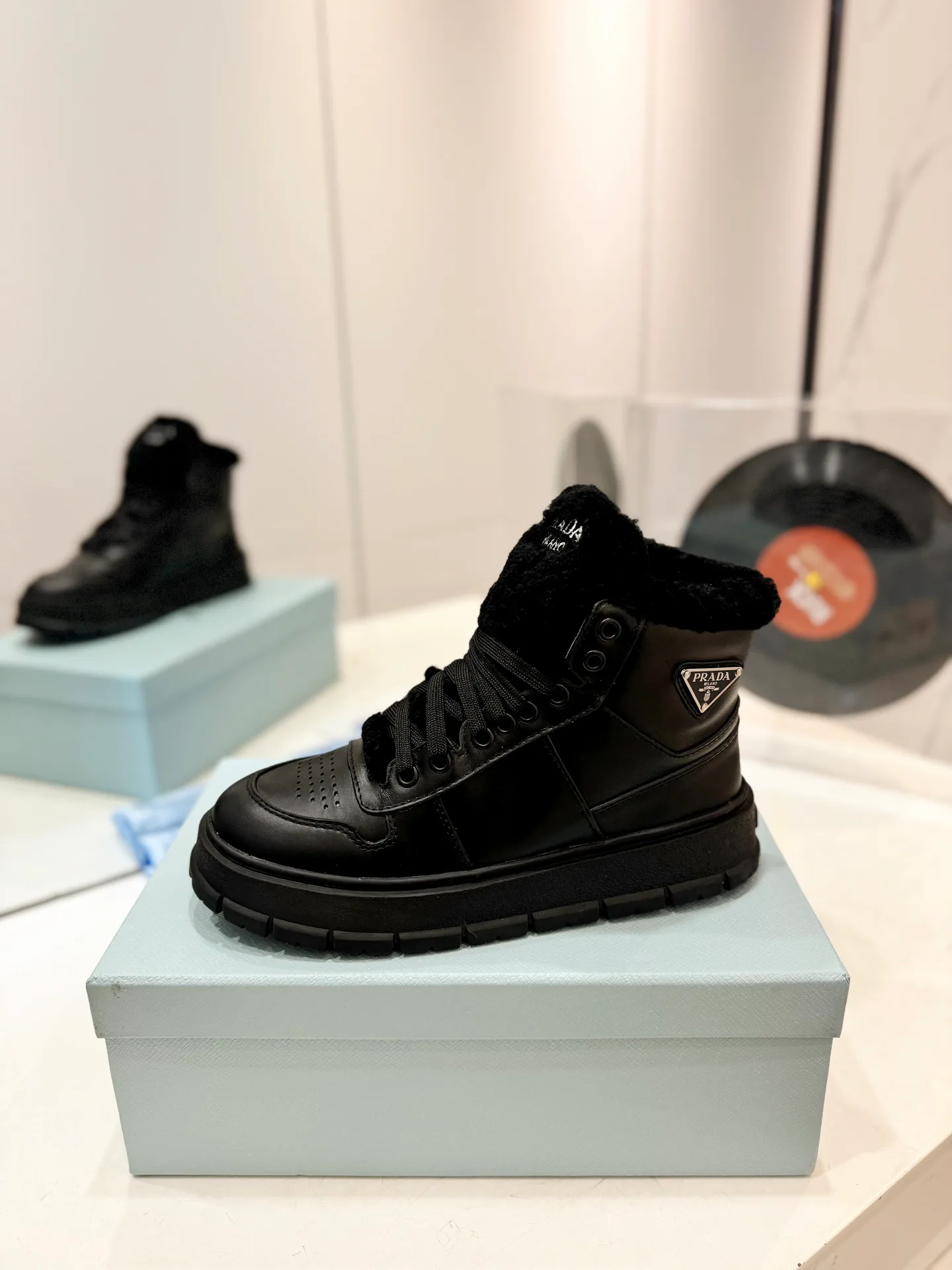 Кроссовки Женские Prada 20068654