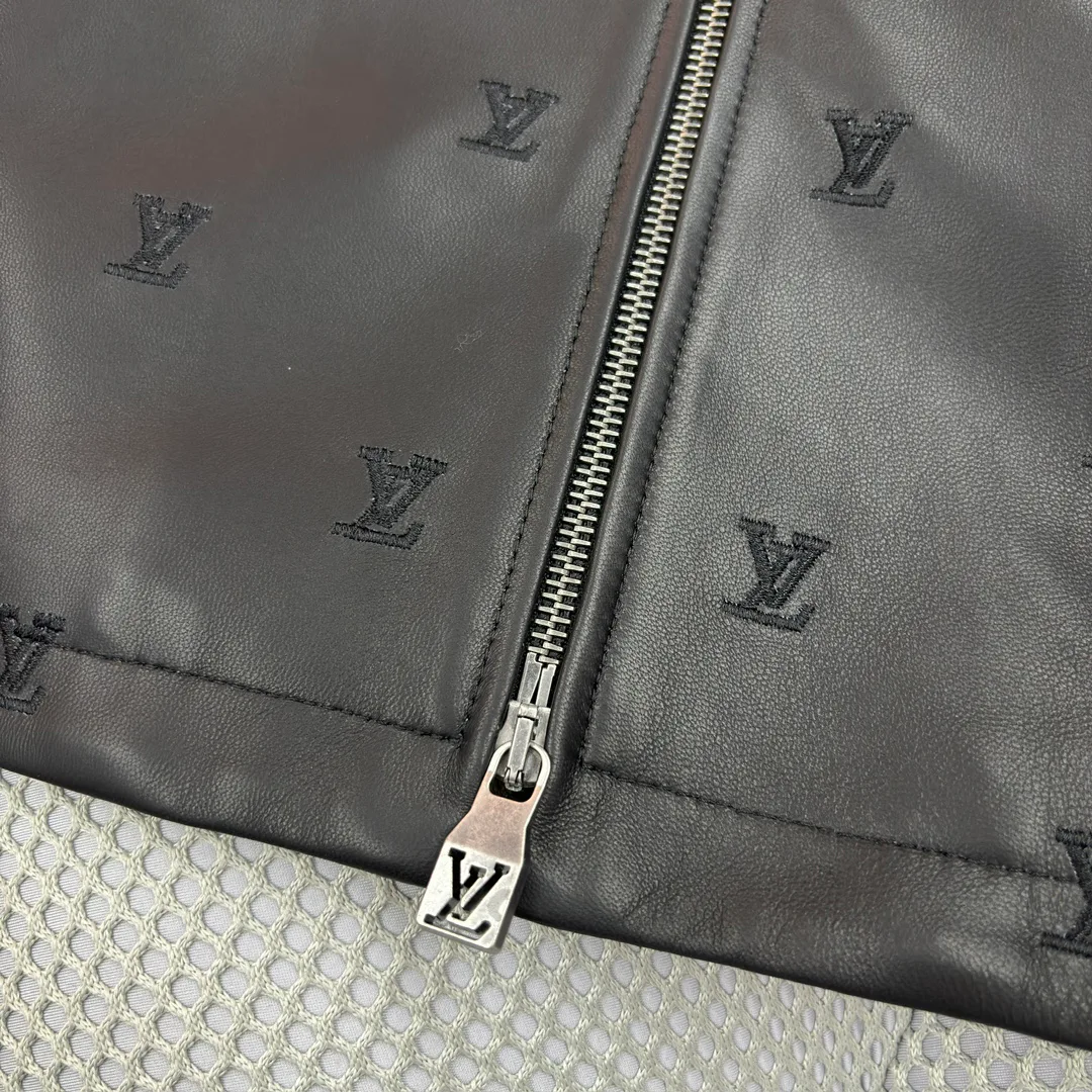 Куртки Женские Louis Vuitton Куртки Женские Louis Vuitton