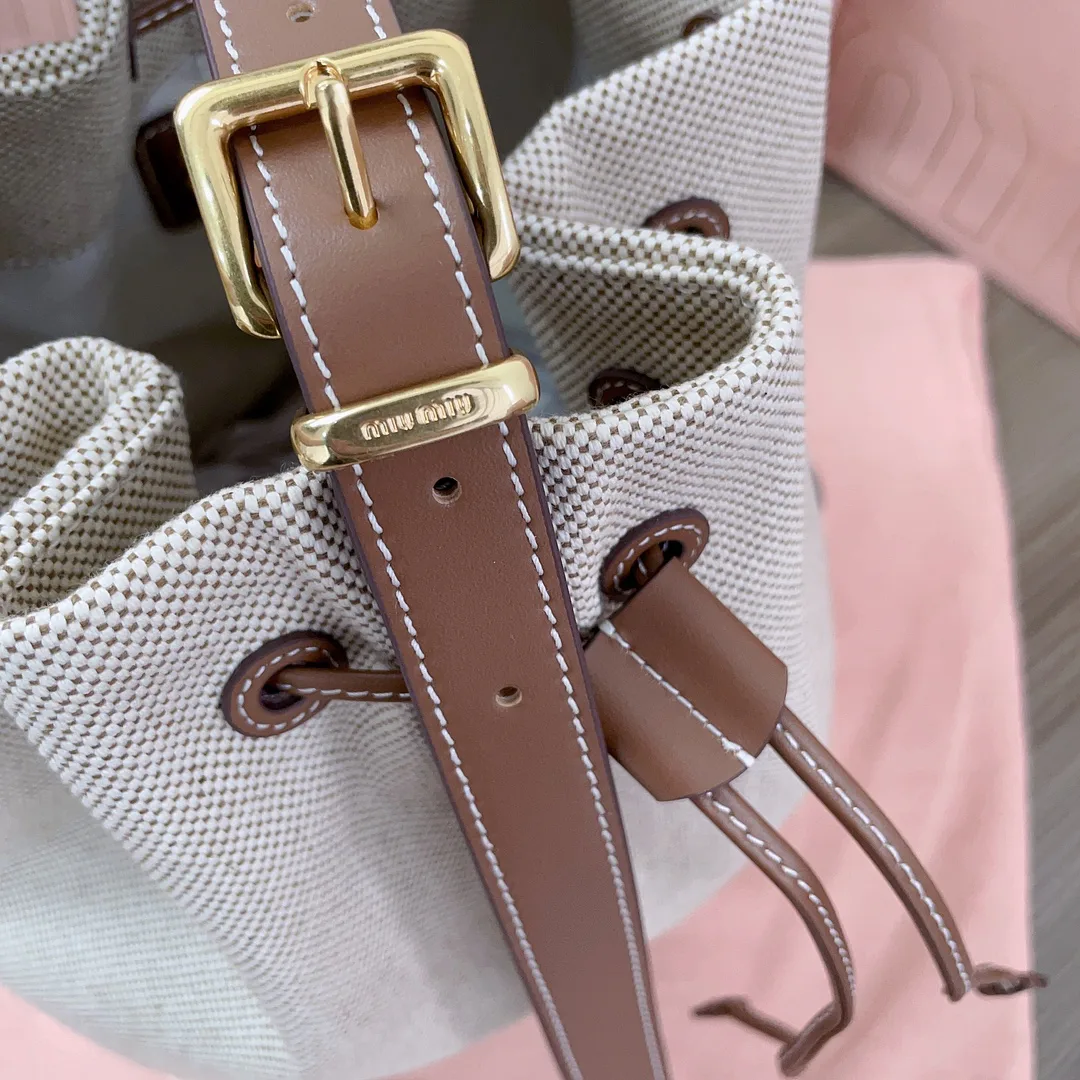 Классические Сумки Женские Miu Miu 17483319