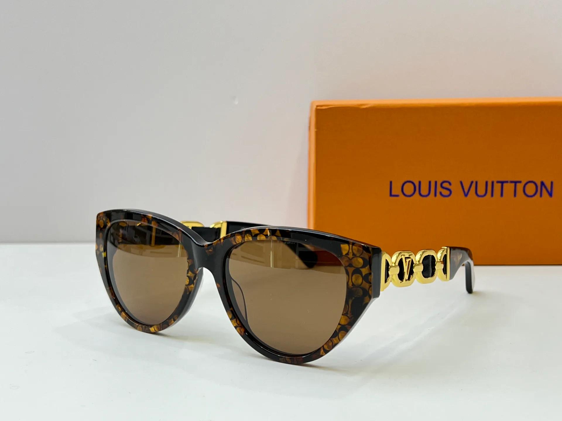 Очки Louis Vuitton 11192846
