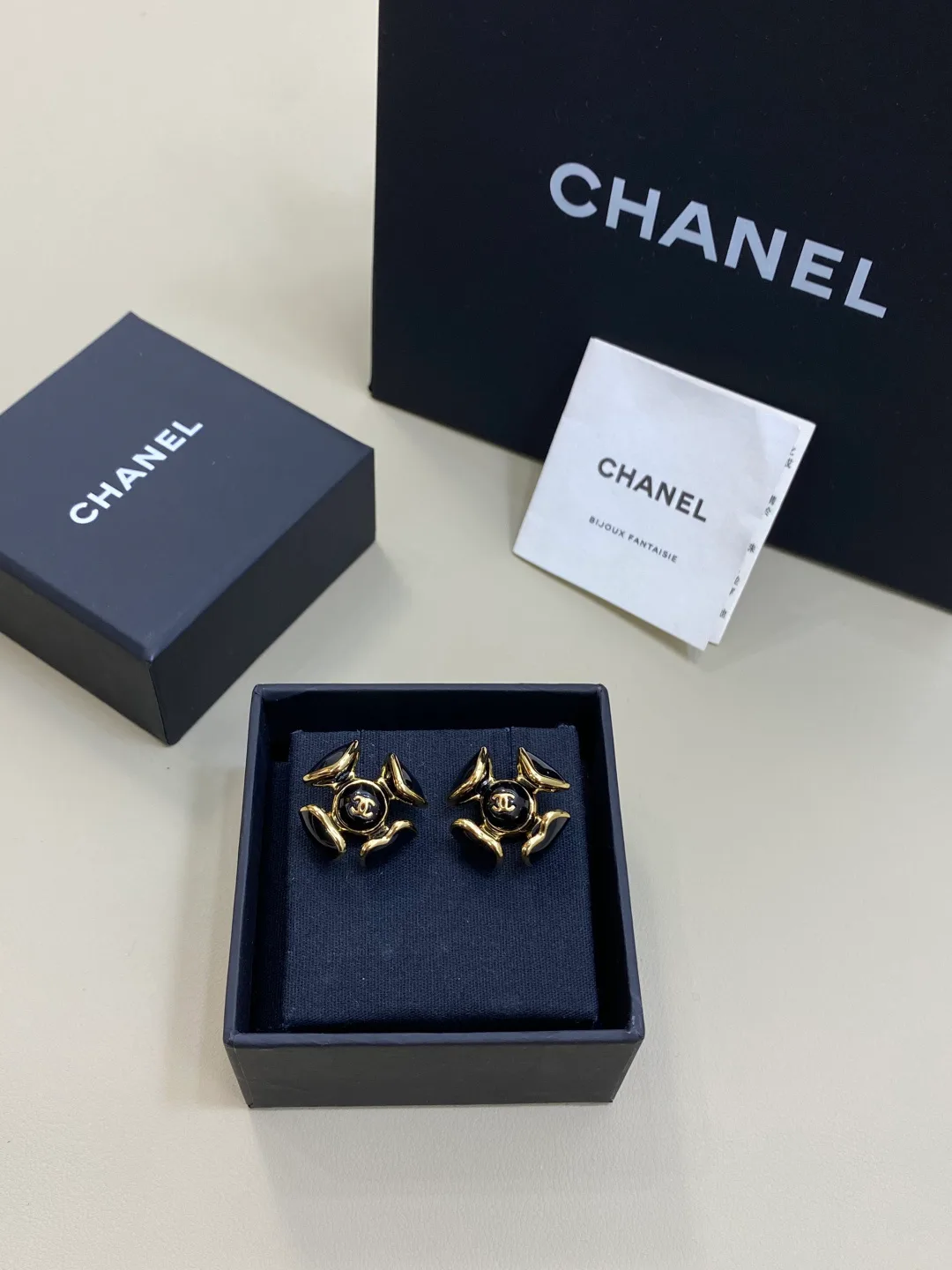 Бижутерия Chanel 17229327