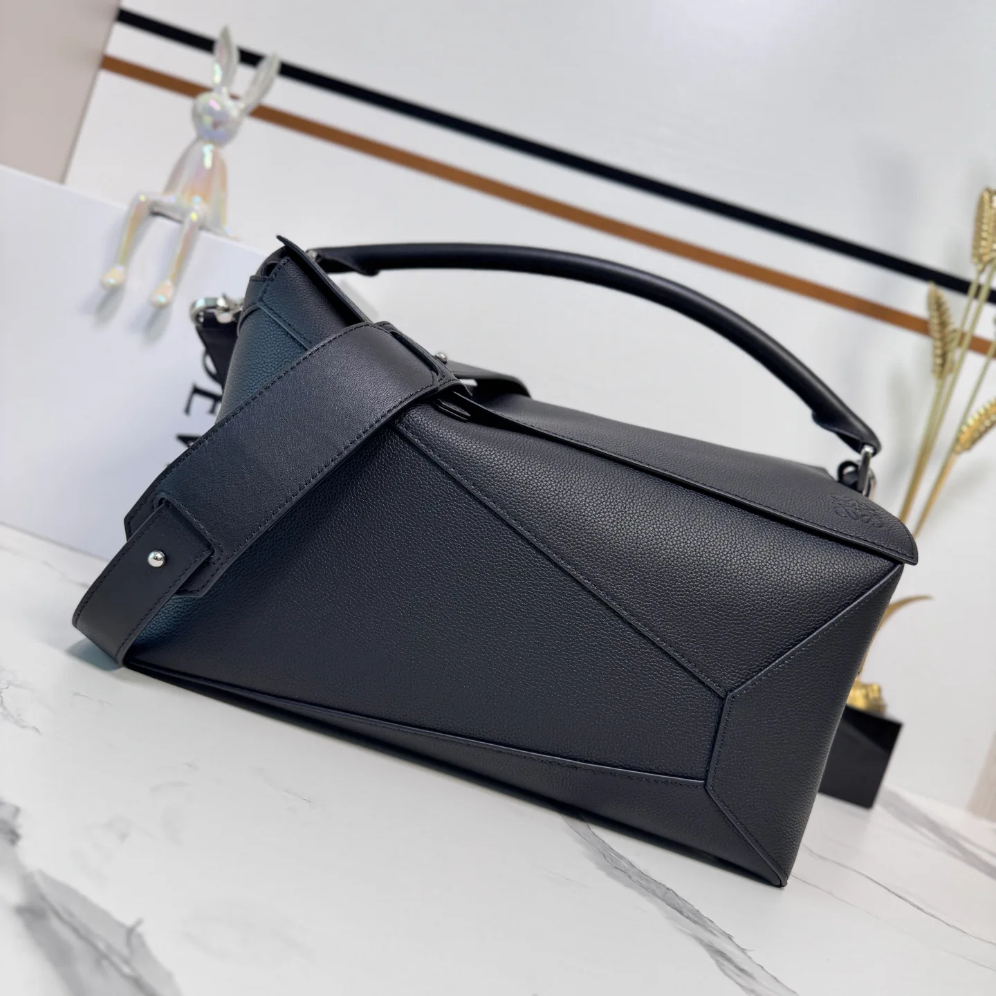 Классические Сумки Женские Loewe 18030346