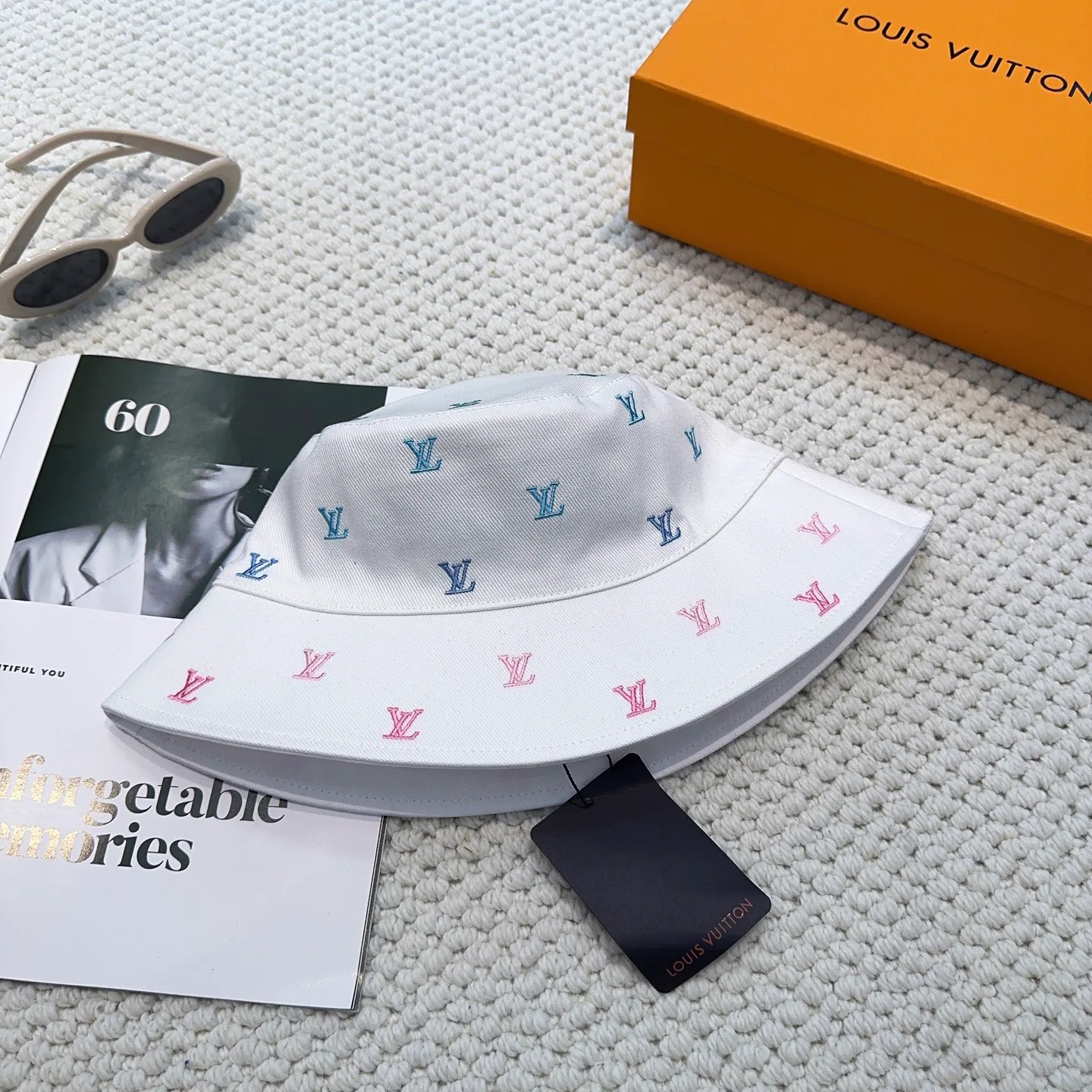 Головные Уборы Louis Vuitton 12764986