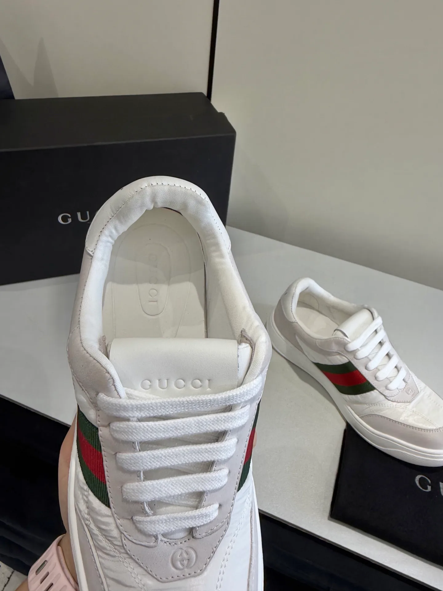 Кроссовки Женские Gucci 18369657