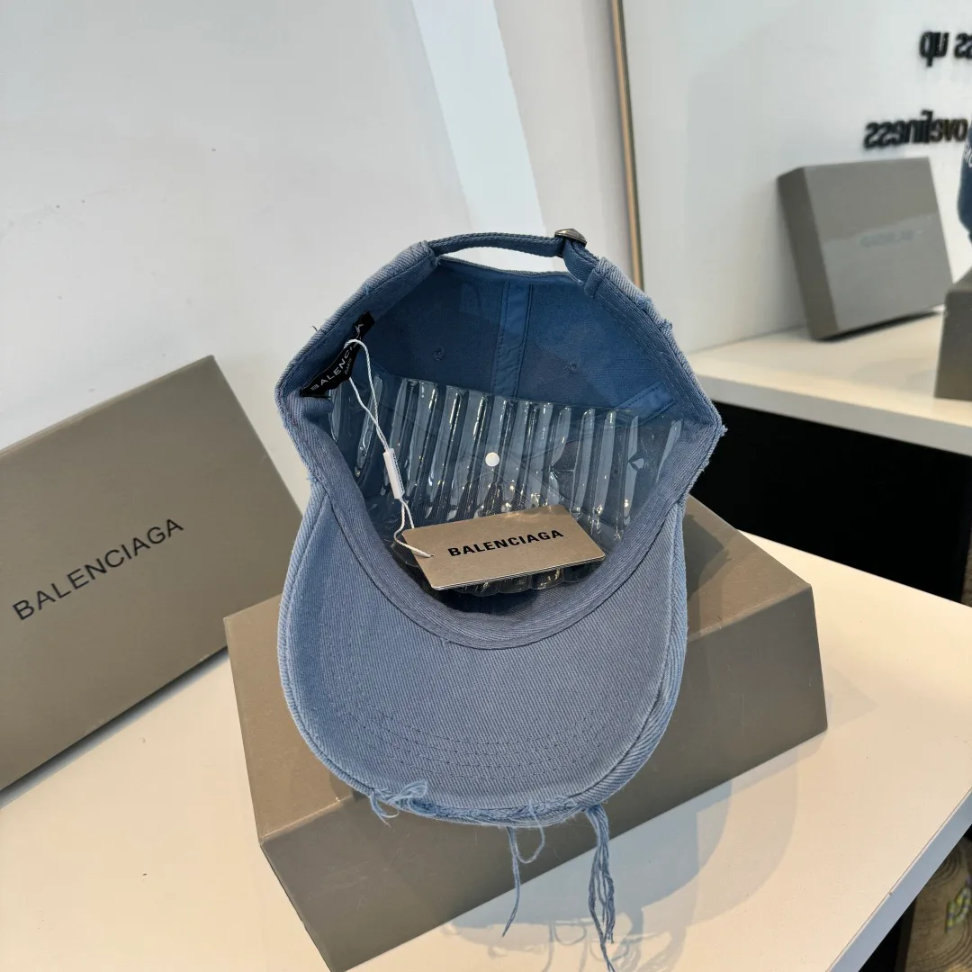 Головные Уборы Balenciaga 11633365