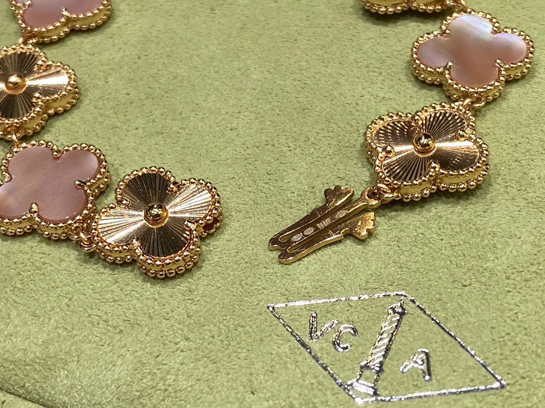 Бижутерия Van Cleef & Arpels 1043