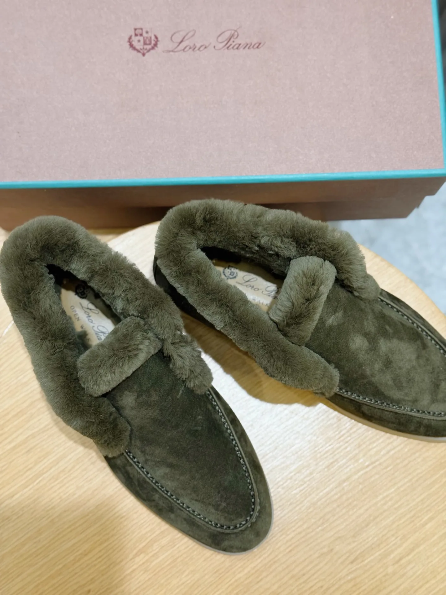 Лоферы Женские Loro Piana 460210
