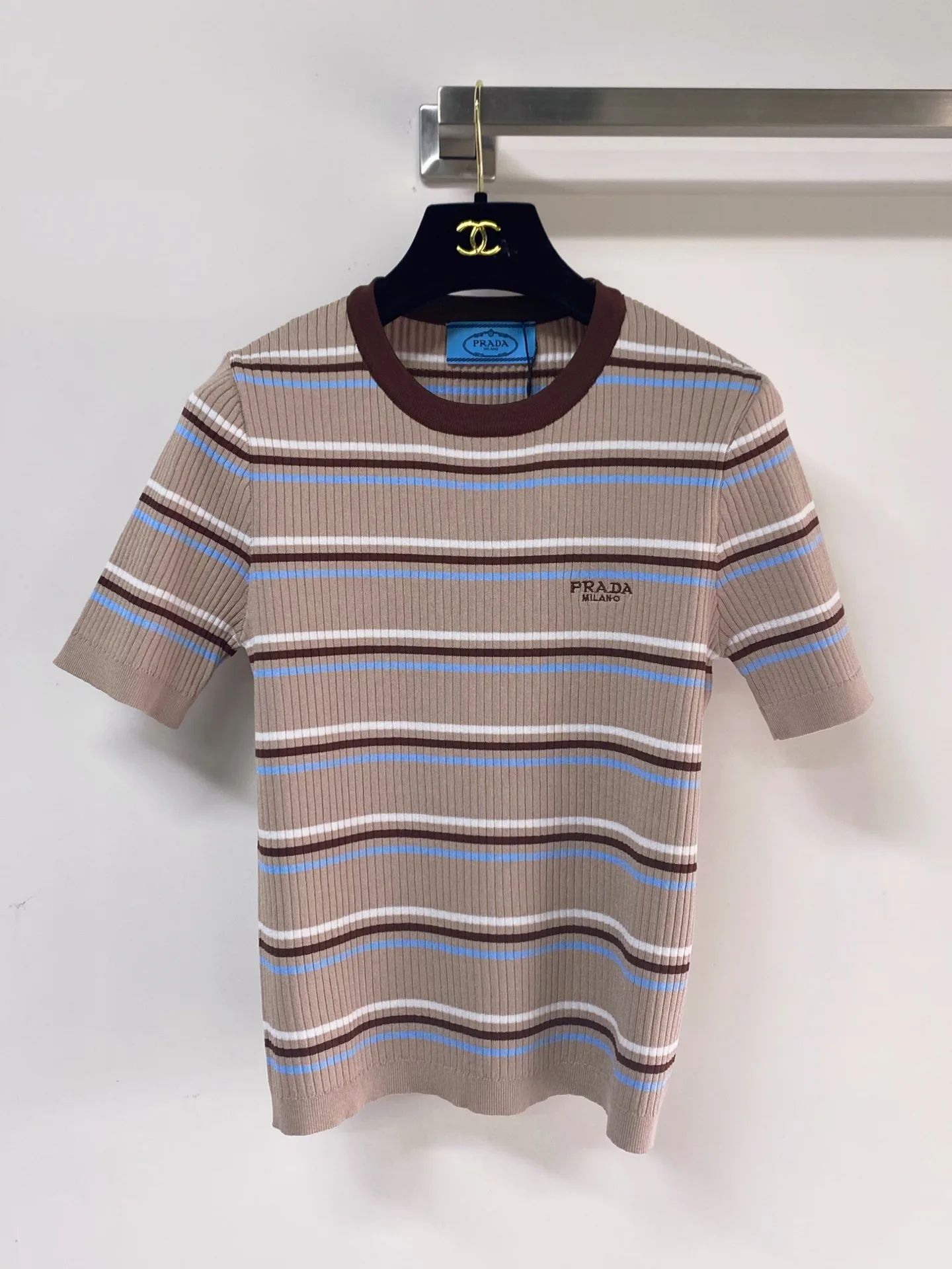 Футболки Женские Prada 13557615
