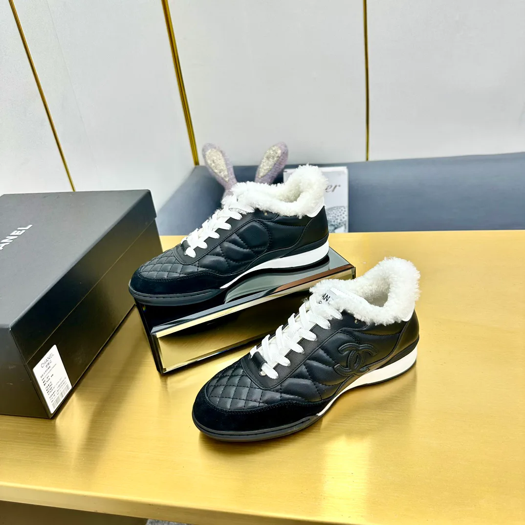 Кроссовки Женские Chanel 17949091