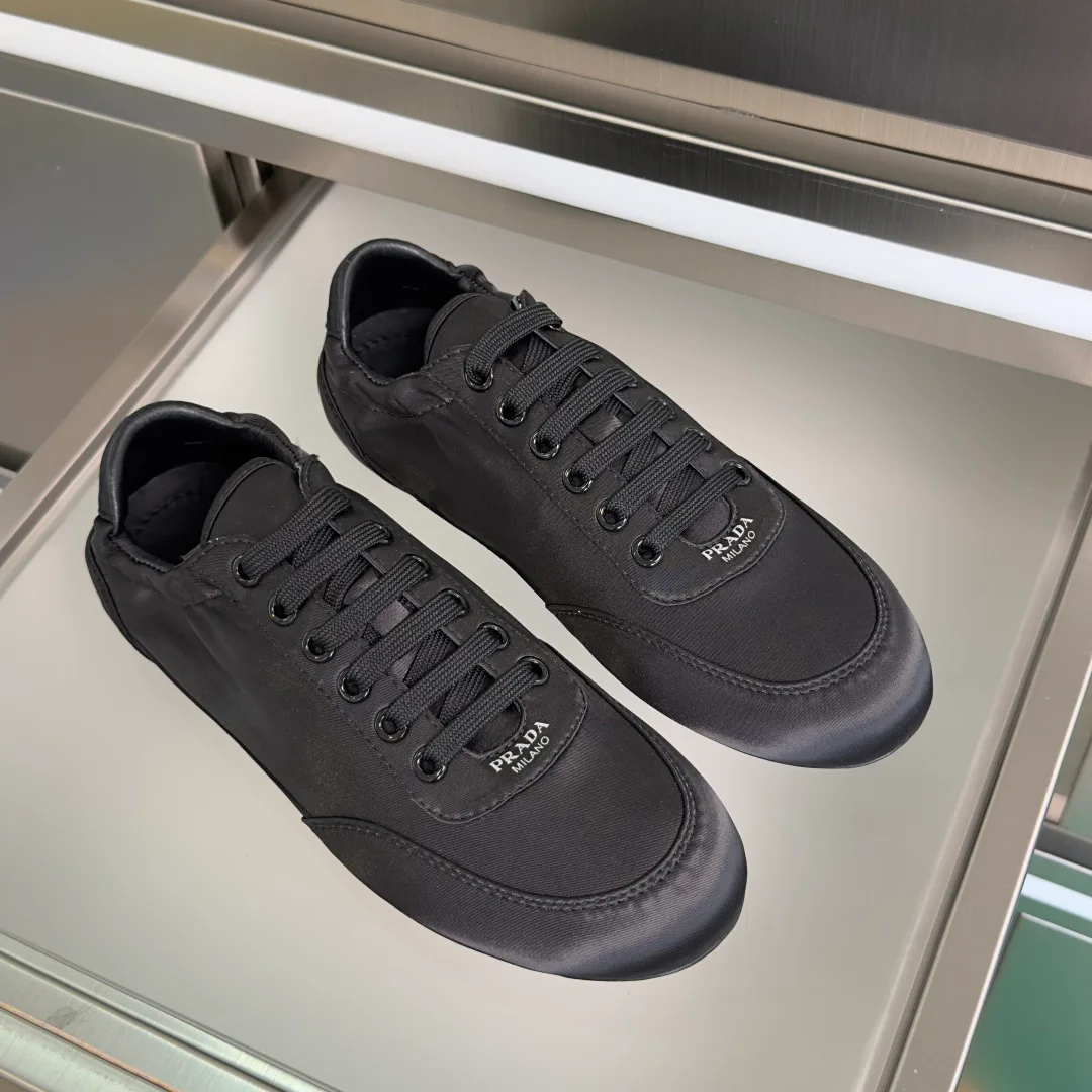 Кроссовки Женские Prada 790416