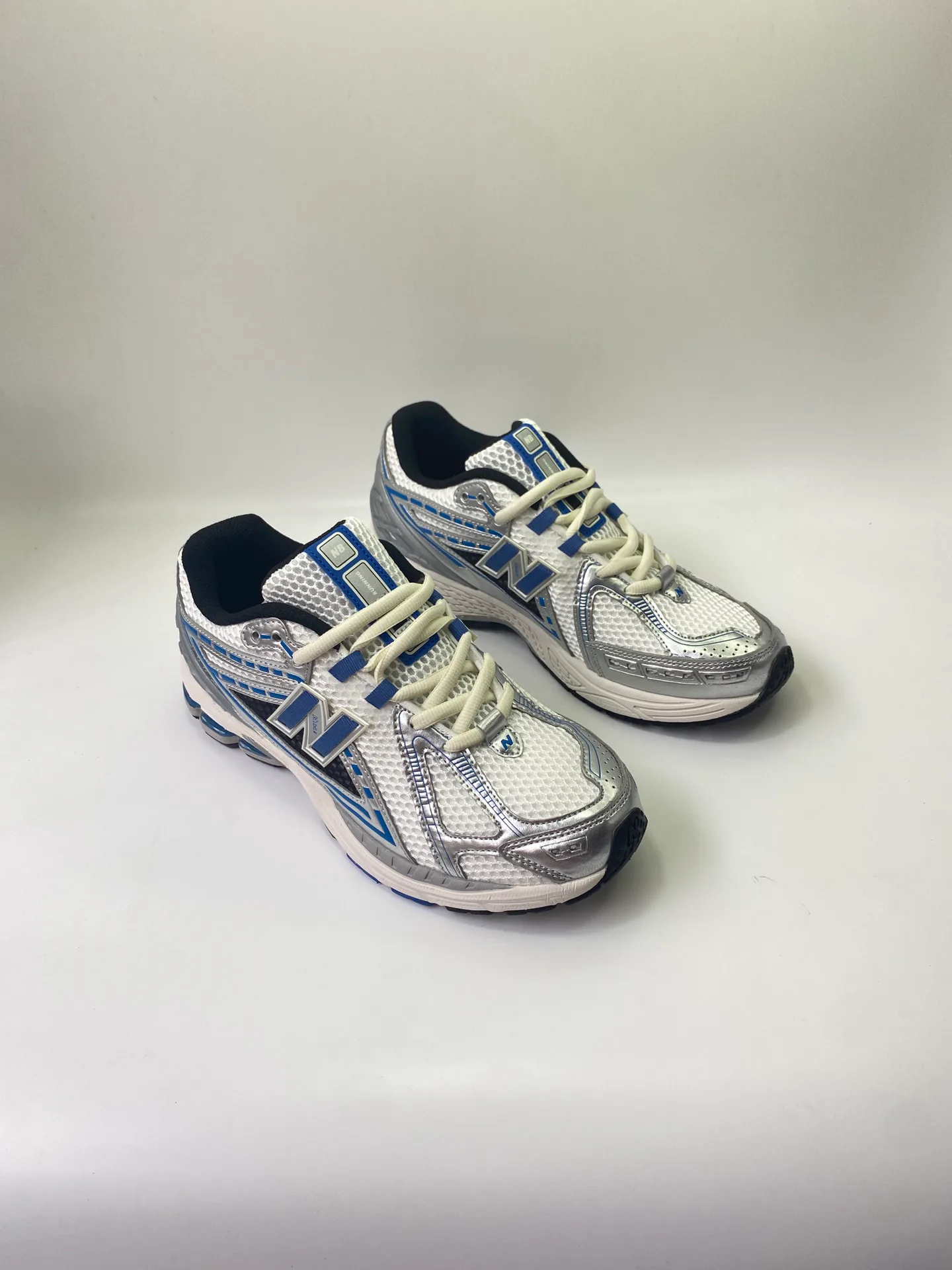 Кроссовки Женские New Balance 24830