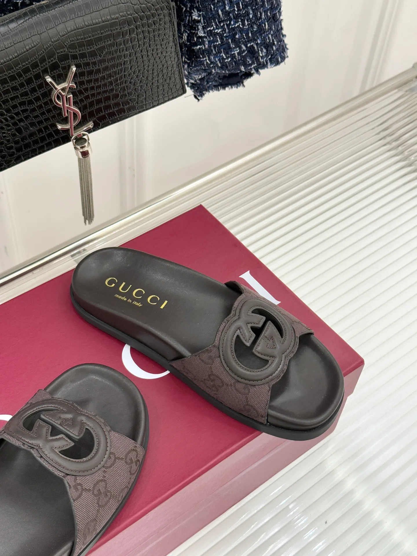 Шлепанцы Женские Gucci 4761375