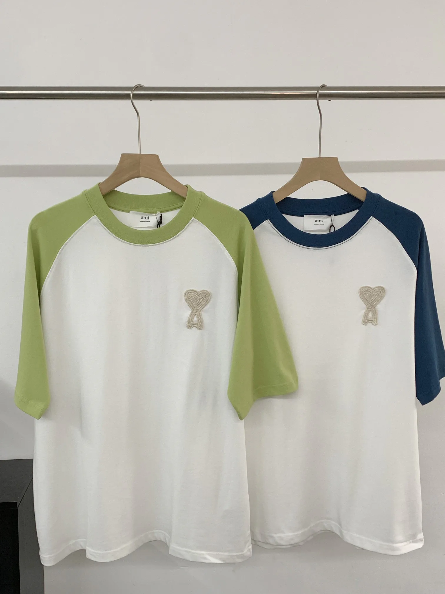 Футболки Женские Ami Paris 11385427