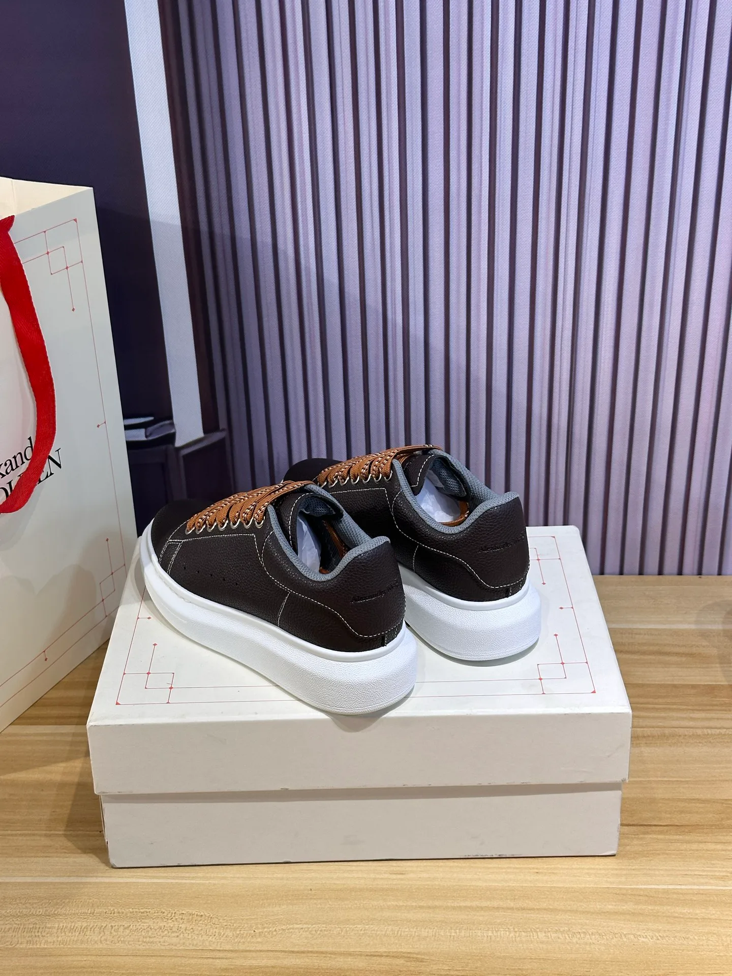 Кроссовки Женские Alexander Mcqueen 3470451