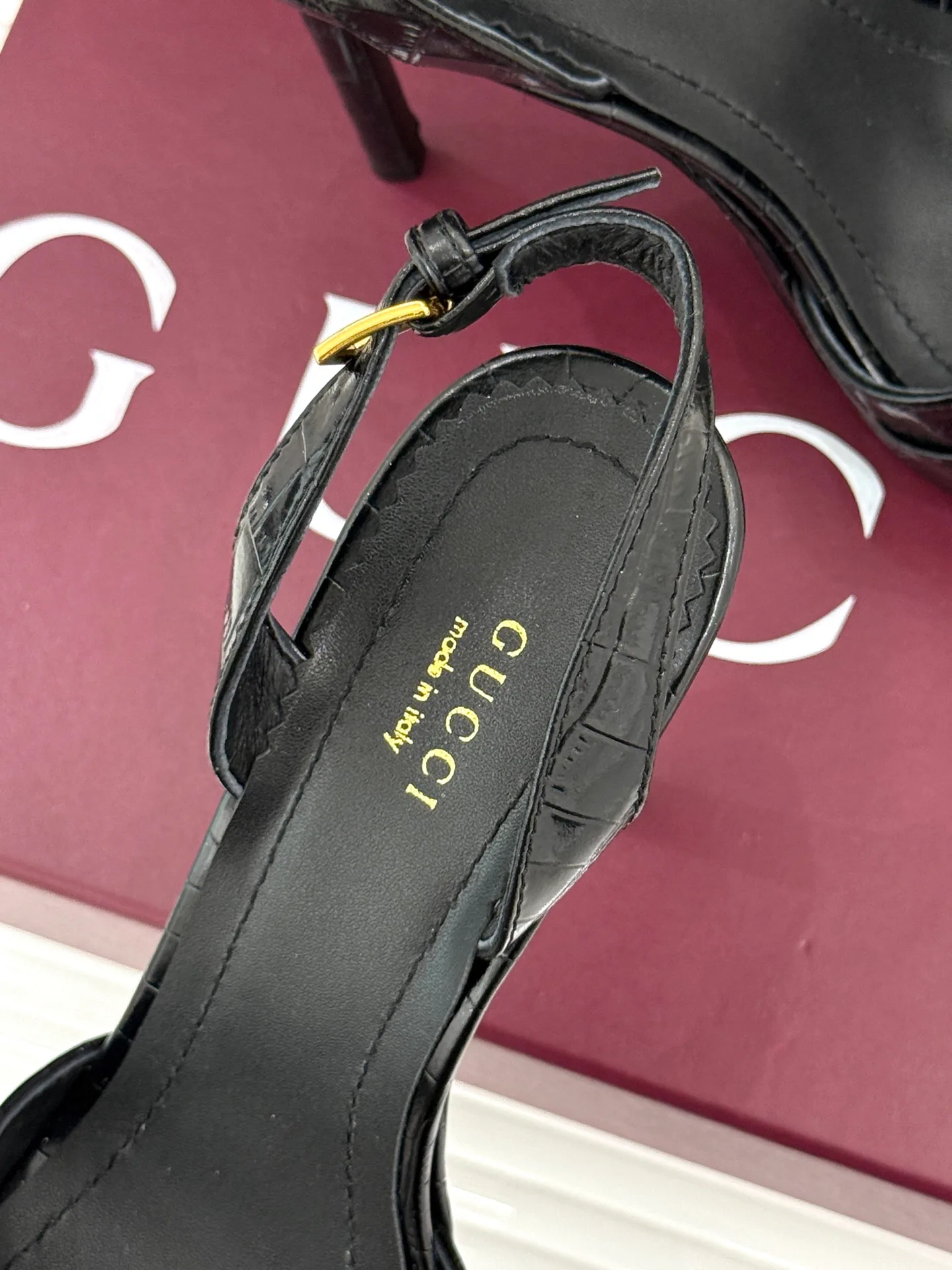 Босоножки Женские Gucci 17646532