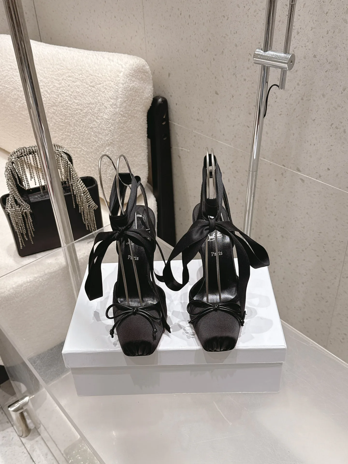 Туфли Женские Christian Louboutin 13078792