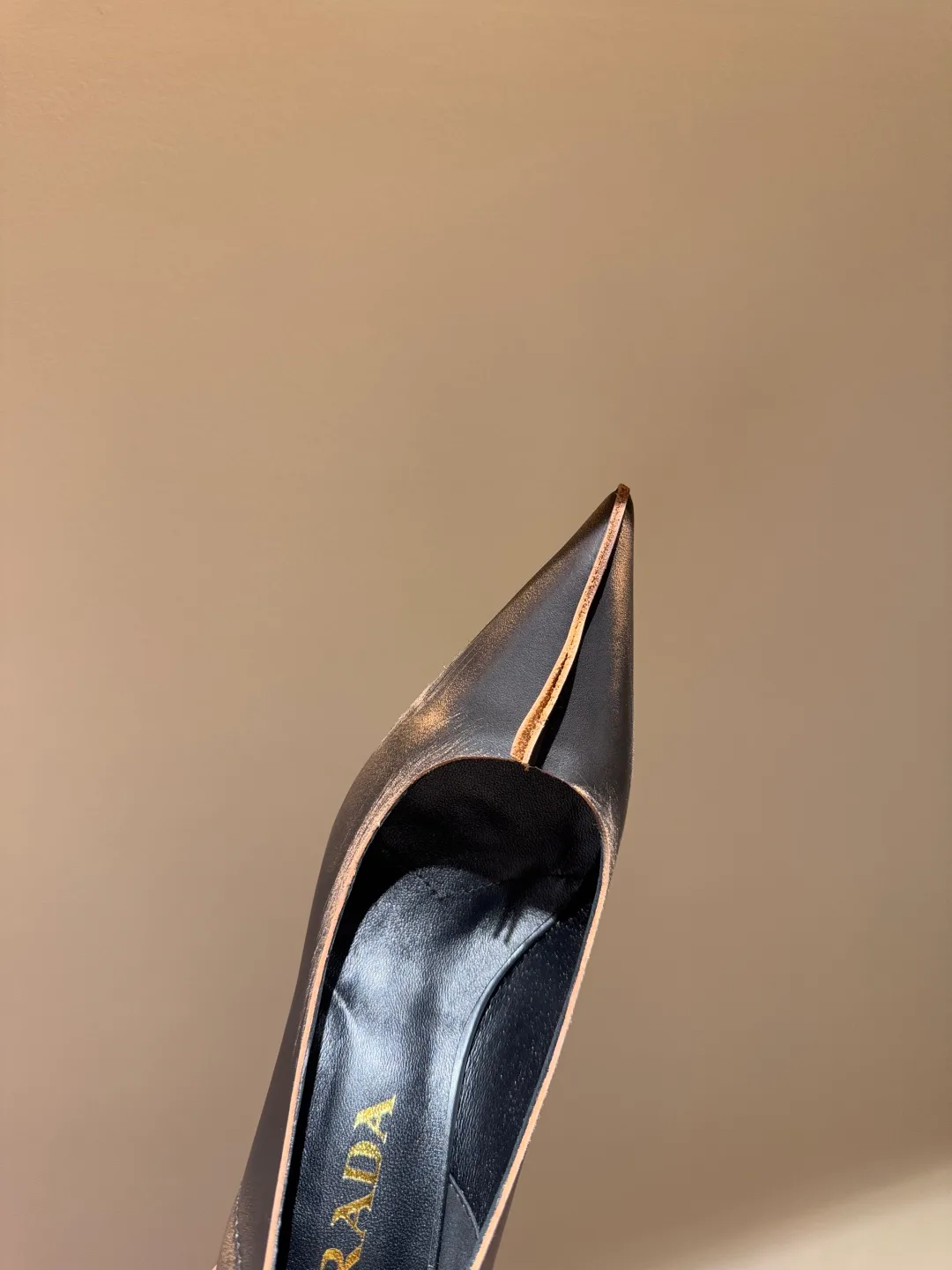 Туфли Женские Prada 11410349