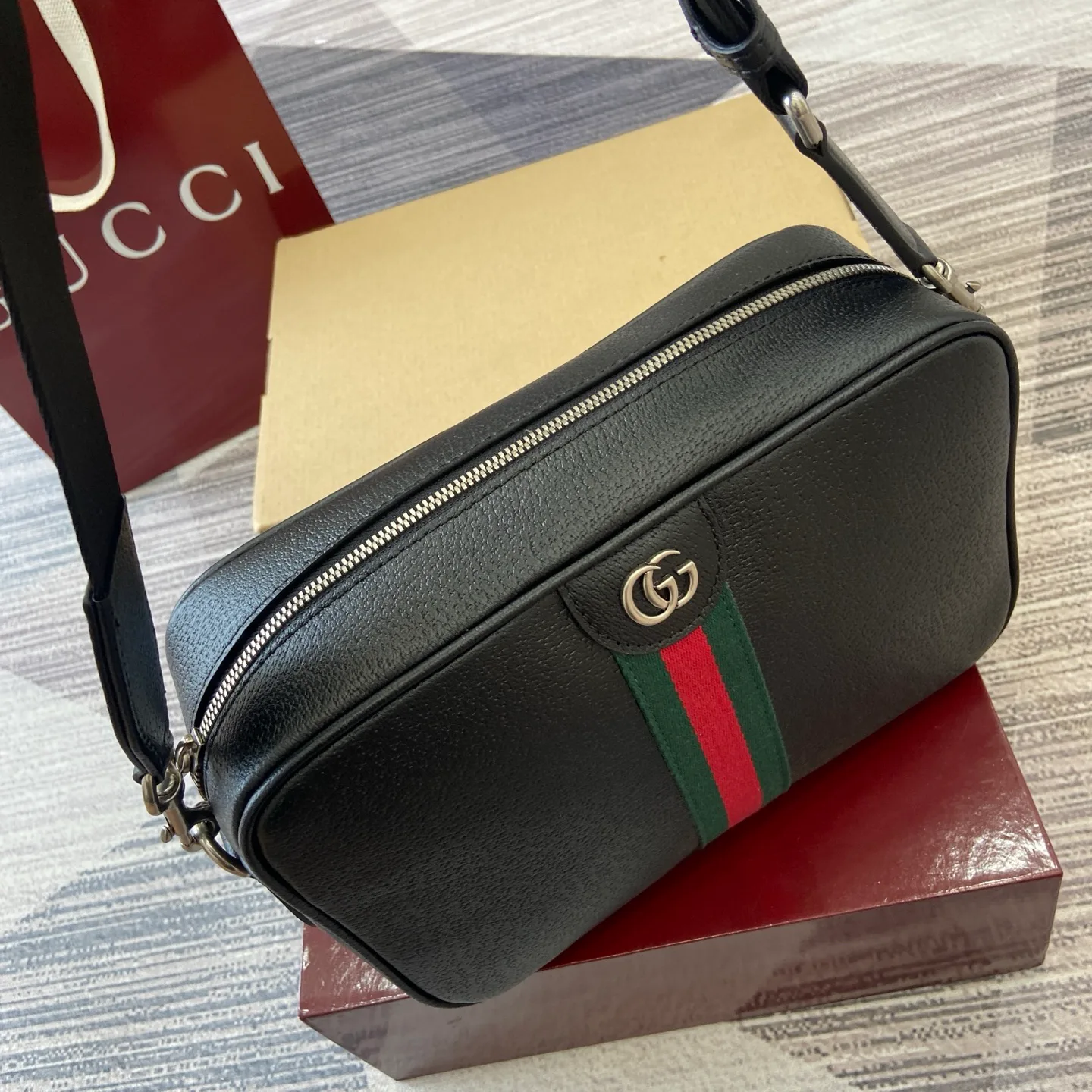 Классические Сумки Женские Gucci 9619397