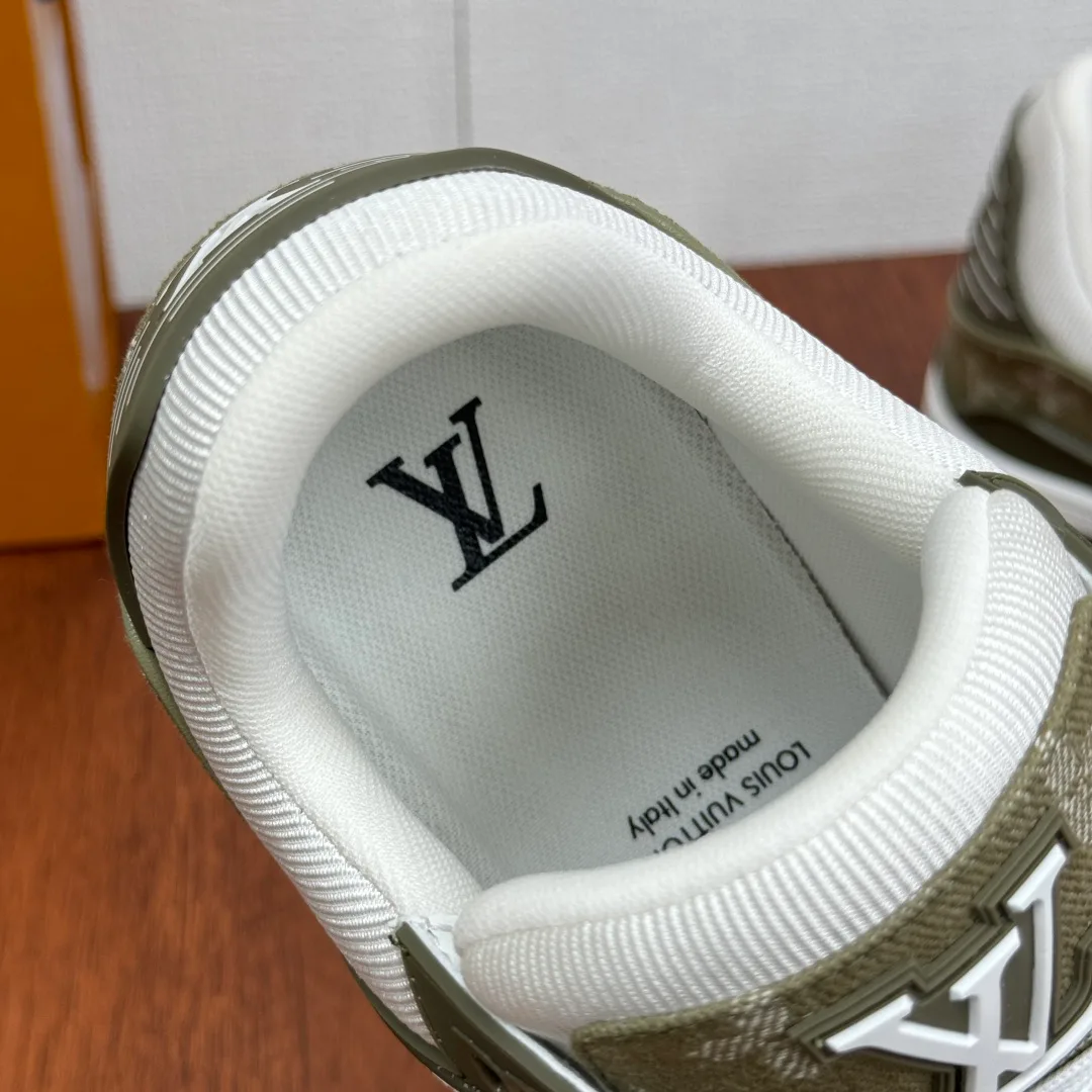 Кроссовки Мужские Louis Vuitton 5892076