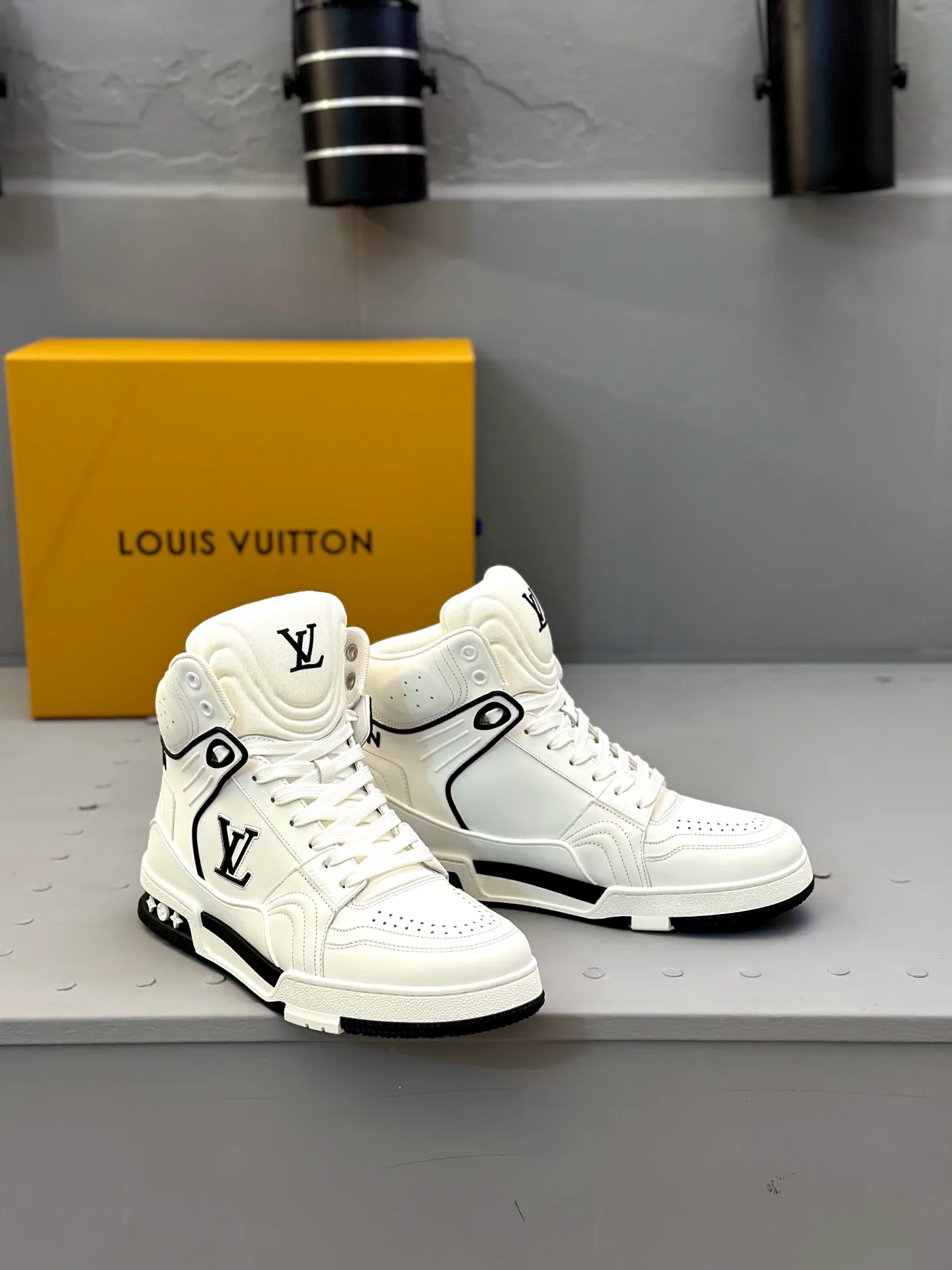 Кроссовки Мужские Louis Vuitton 930652